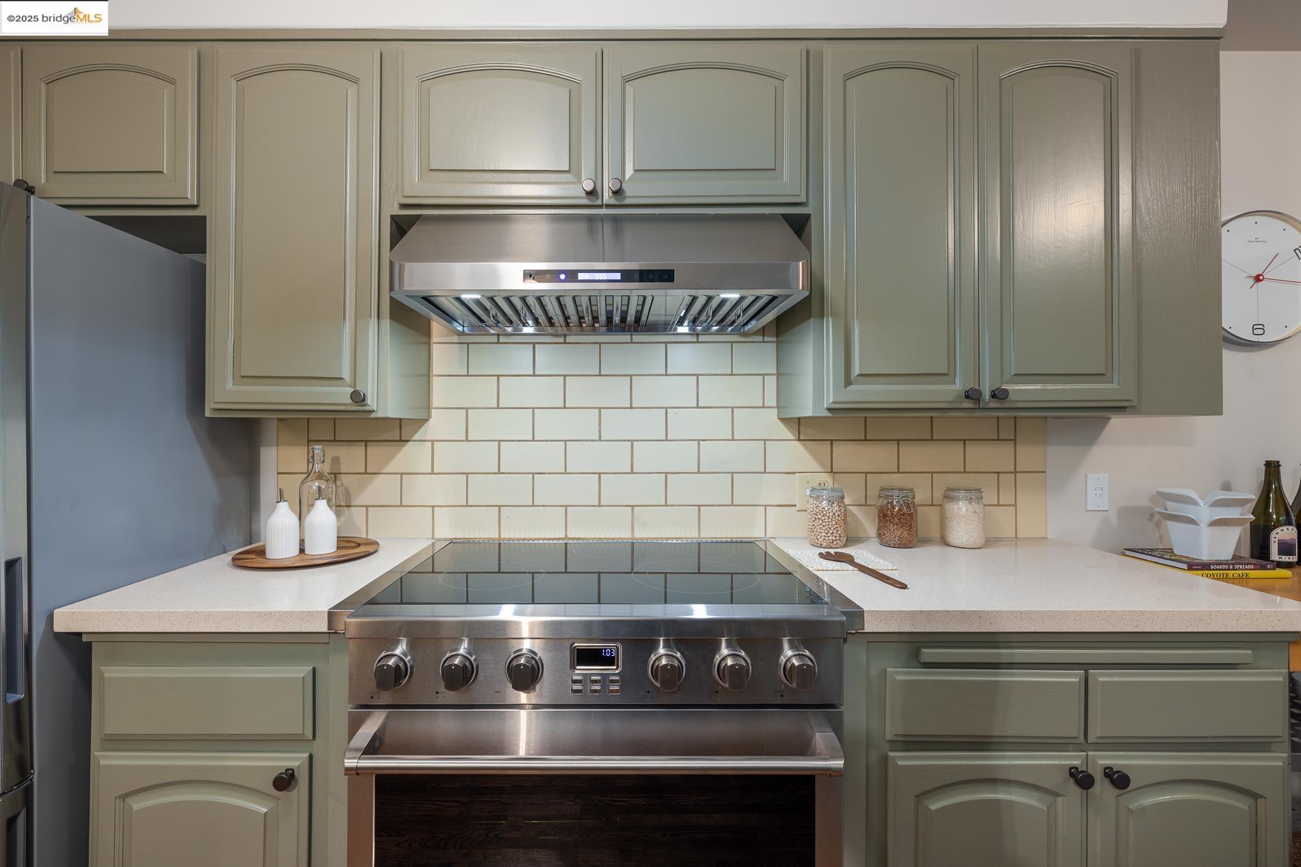 Detail Gallery Image 16 of 40 For 3327 Victor Ave, Oakland,  CA 94602 - 3 Beds | 2 Baths