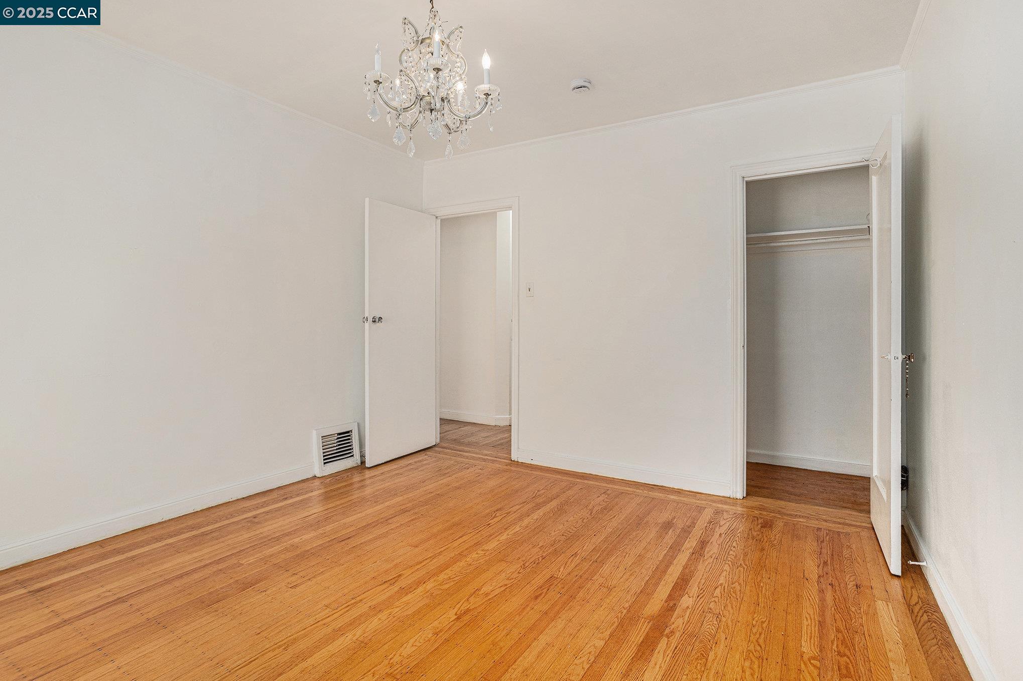 Detail Gallery Image 19 of 30 For 841 Ocean Ave, San Francisco,  CA 94112 - 2 Beds | 1 Baths