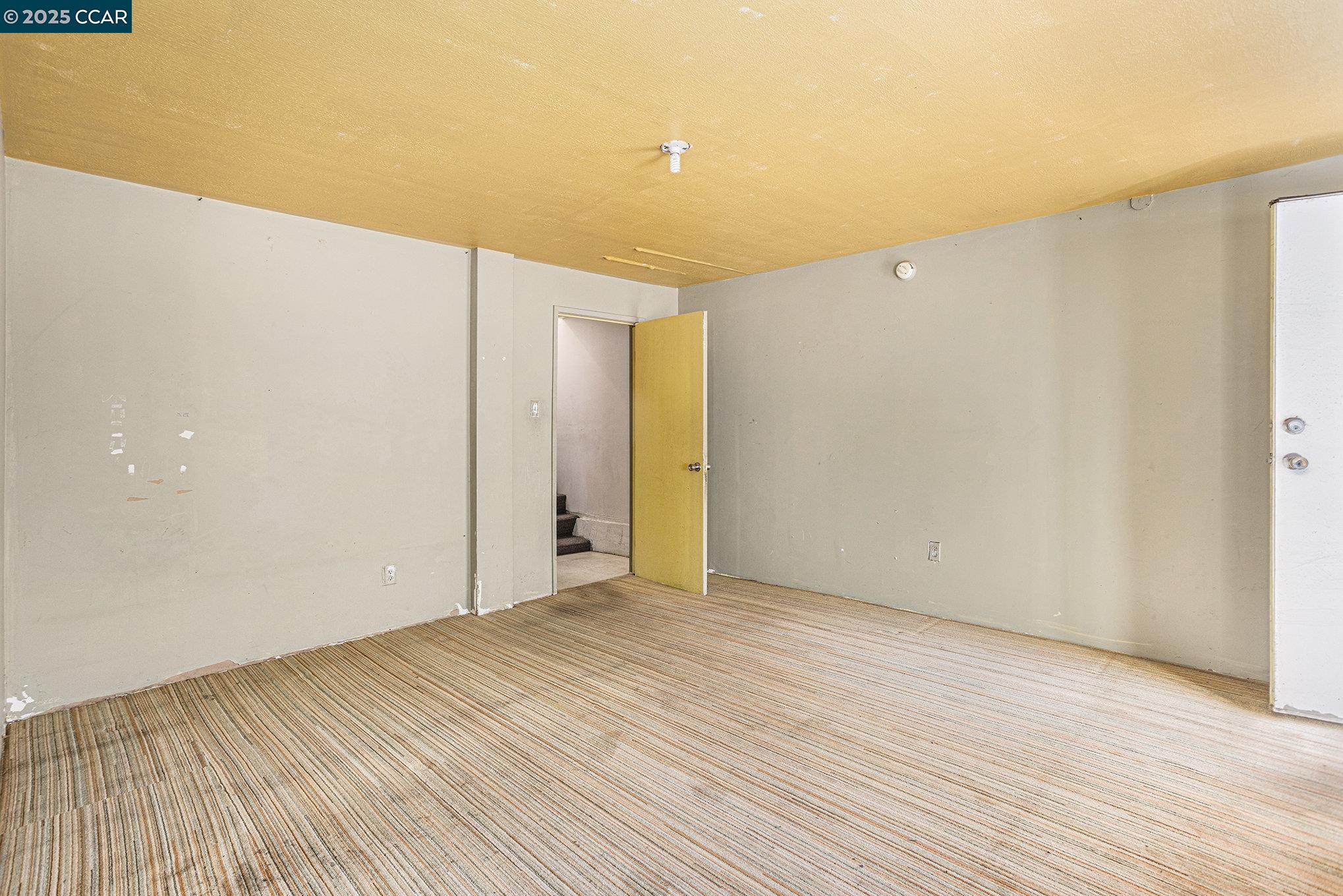 Detail Gallery Image 23 of 30 For 841 Ocean Ave, San Francisco,  CA 94112 - 2 Beds | 1 Baths