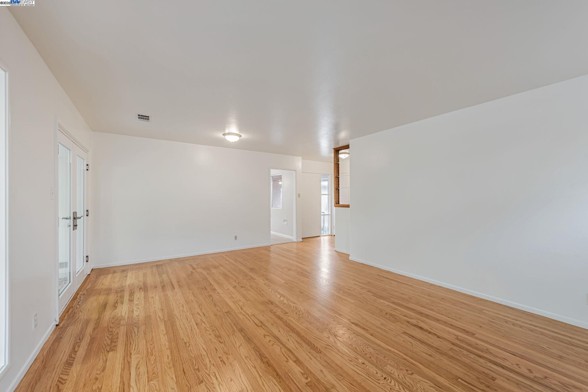 Detail Gallery Image 14 of 39 For 1315 Mersey Ave, San Leandro,  CA 94579-1351 - 4 Beds | 2 Baths