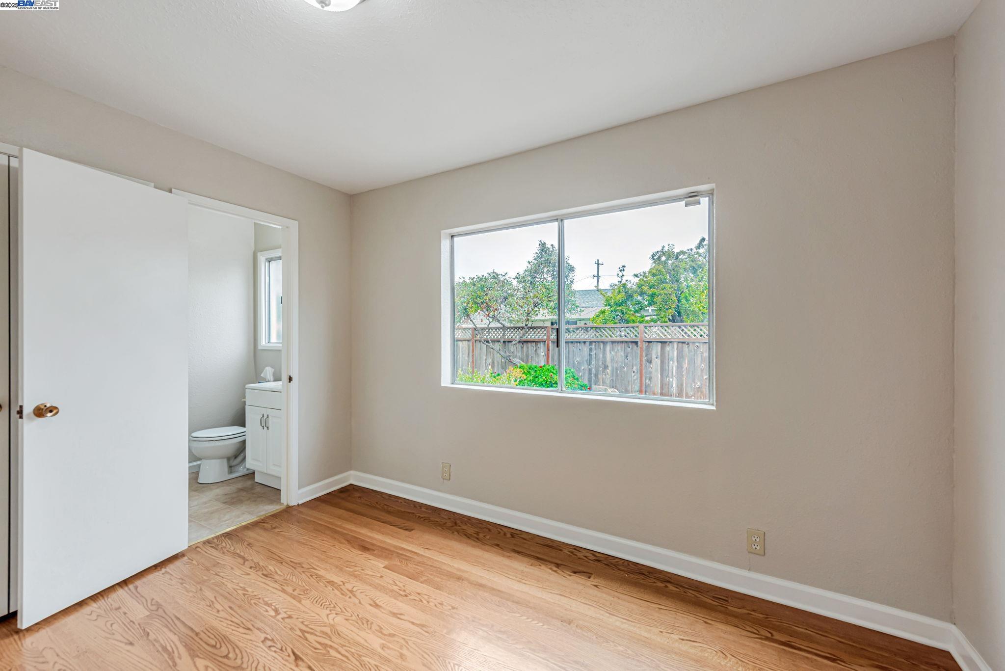 Detail Gallery Image 27 of 39 For 1315 Mersey Ave, San Leandro,  CA 94579-1351 - 4 Beds | 2 Baths
