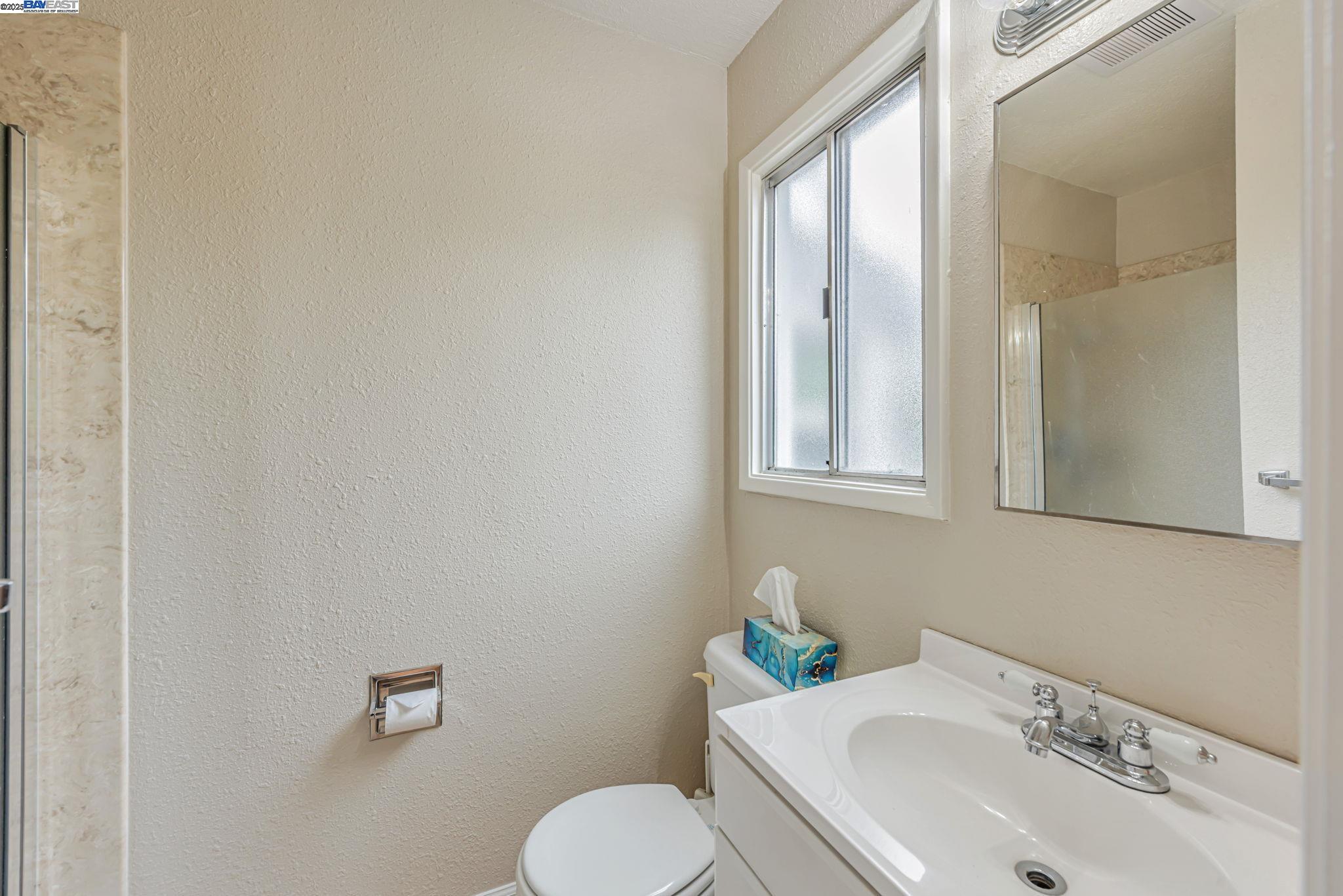 Detail Gallery Image 30 of 39 For 1315 Mersey Ave, San Leandro,  CA 94579-1351 - 4 Beds | 2 Baths