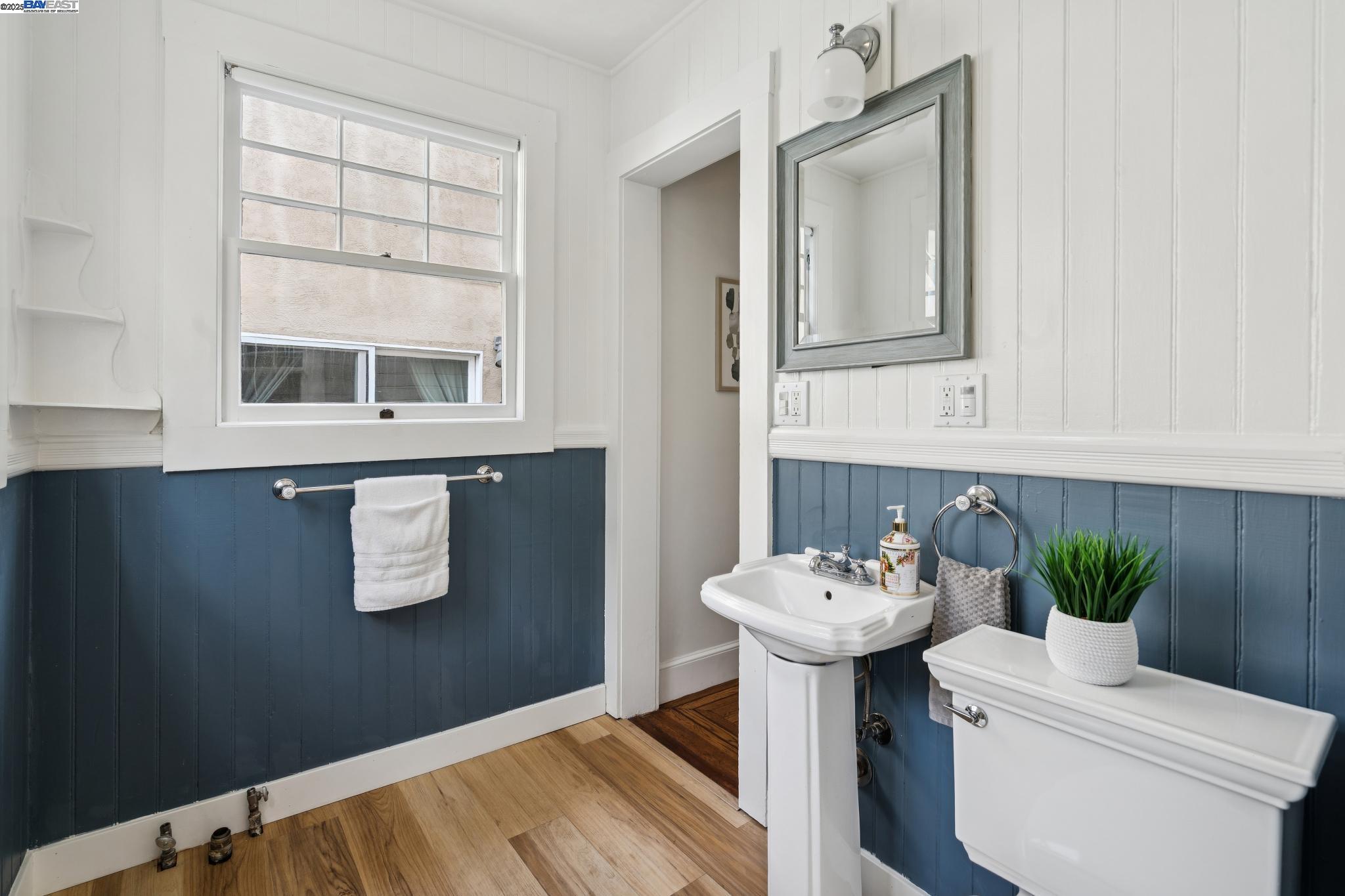 Detail Gallery Image 28 of 56 For 2120 Encinal Ave, Alameda,  CA 94501 - – Beds | – Baths