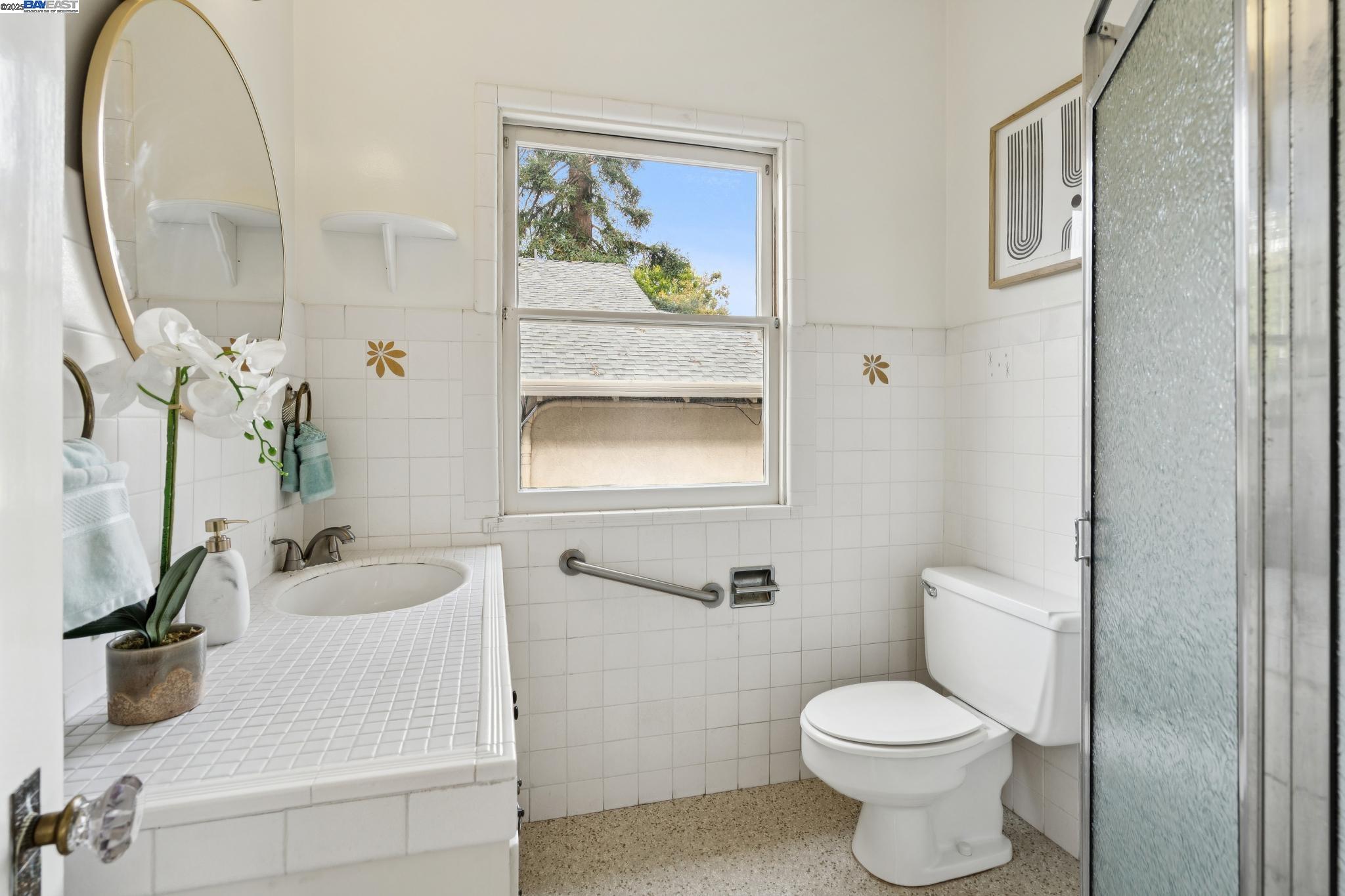Detail Gallery Image 35 of 56 For 2120 Encinal Ave, Alameda,  CA 94501 - – Beds | – Baths