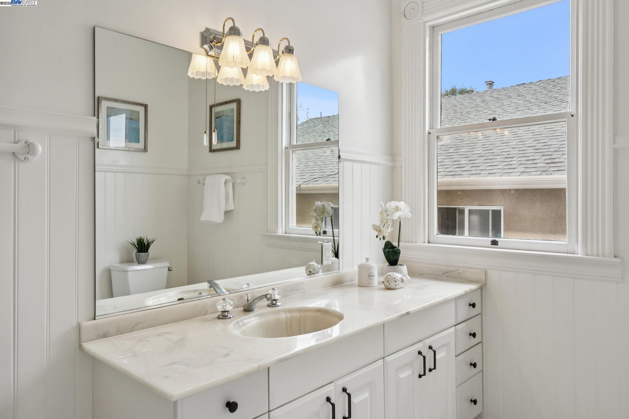 Detail Gallery Image 42 of 56 For 2120 Encinal Ave, Alameda,  CA 94501 - – Beds | – Baths