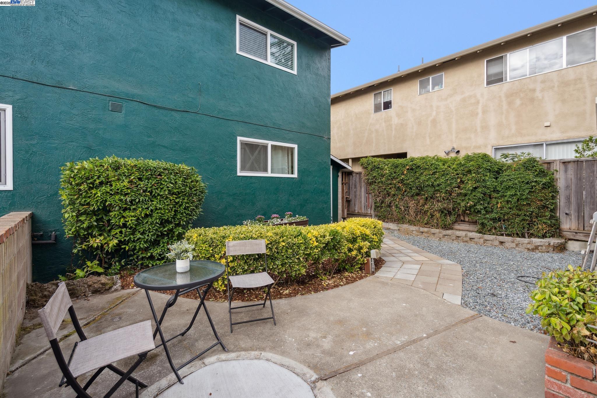 Detail Gallery Image 52 of 56 For 2120 Encinal Ave, Alameda,  CA 94501 - – Beds | – Baths