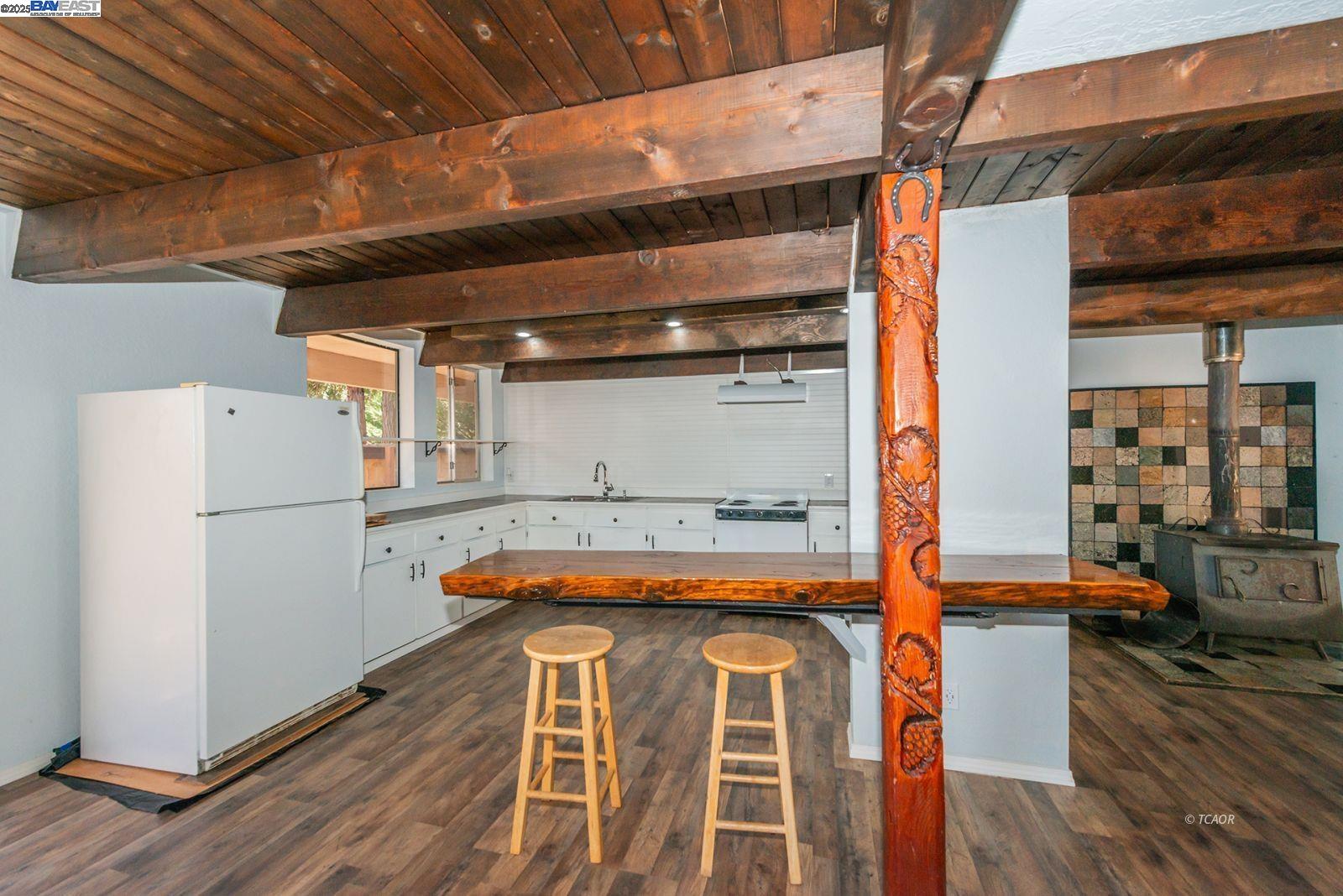 Detail Gallery Image 11 of 46 For 230 Mary Ave, Trinity Center,  CA 96091 - 4 Beds | 2 Baths