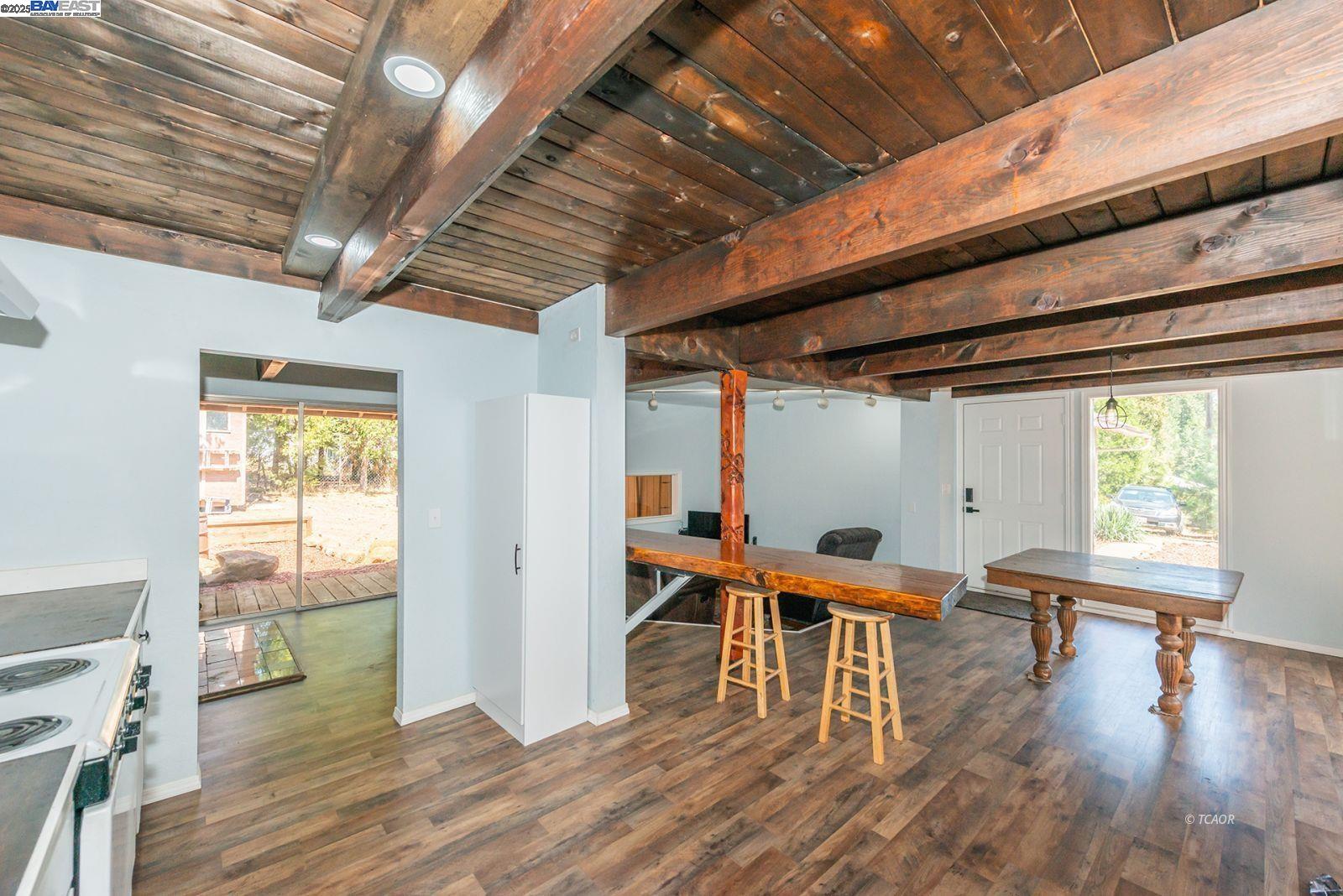 Detail Gallery Image 12 of 46 For 230 Mary Ave, Trinity Center,  CA 96091 - 4 Beds | 2 Baths