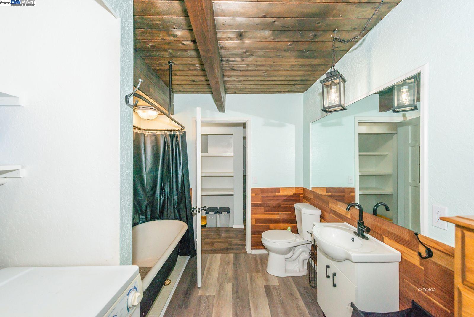 Detail Gallery Image 17 of 46 For 230 Mary Ave, Trinity Center,  CA 96091 - 4 Beds | 2 Baths