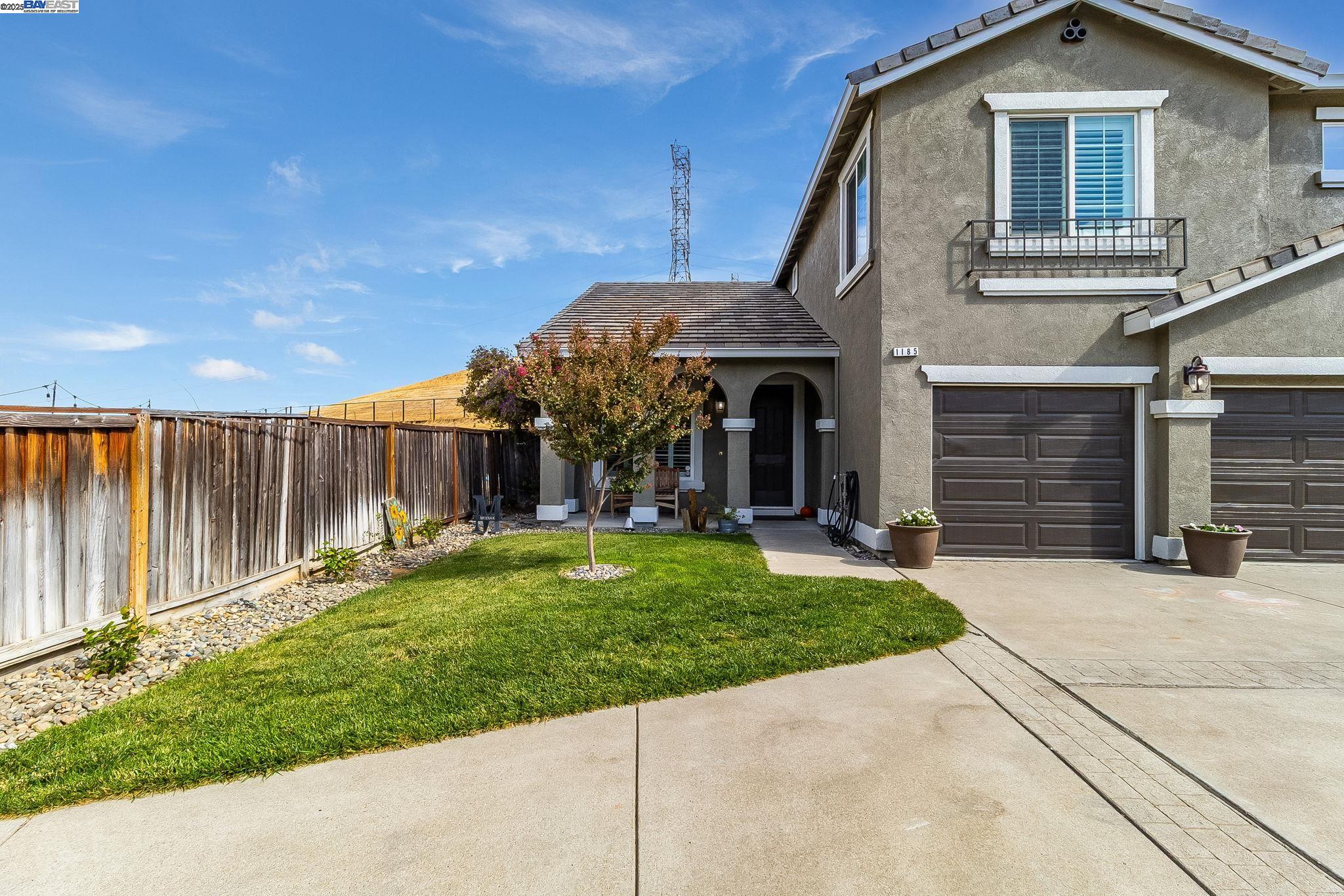 Detail Gallery Image 2 of 58 For 1185 Brooktrail, Pittsburg,  CA 94565 - 6 Beds | 2/1 Baths