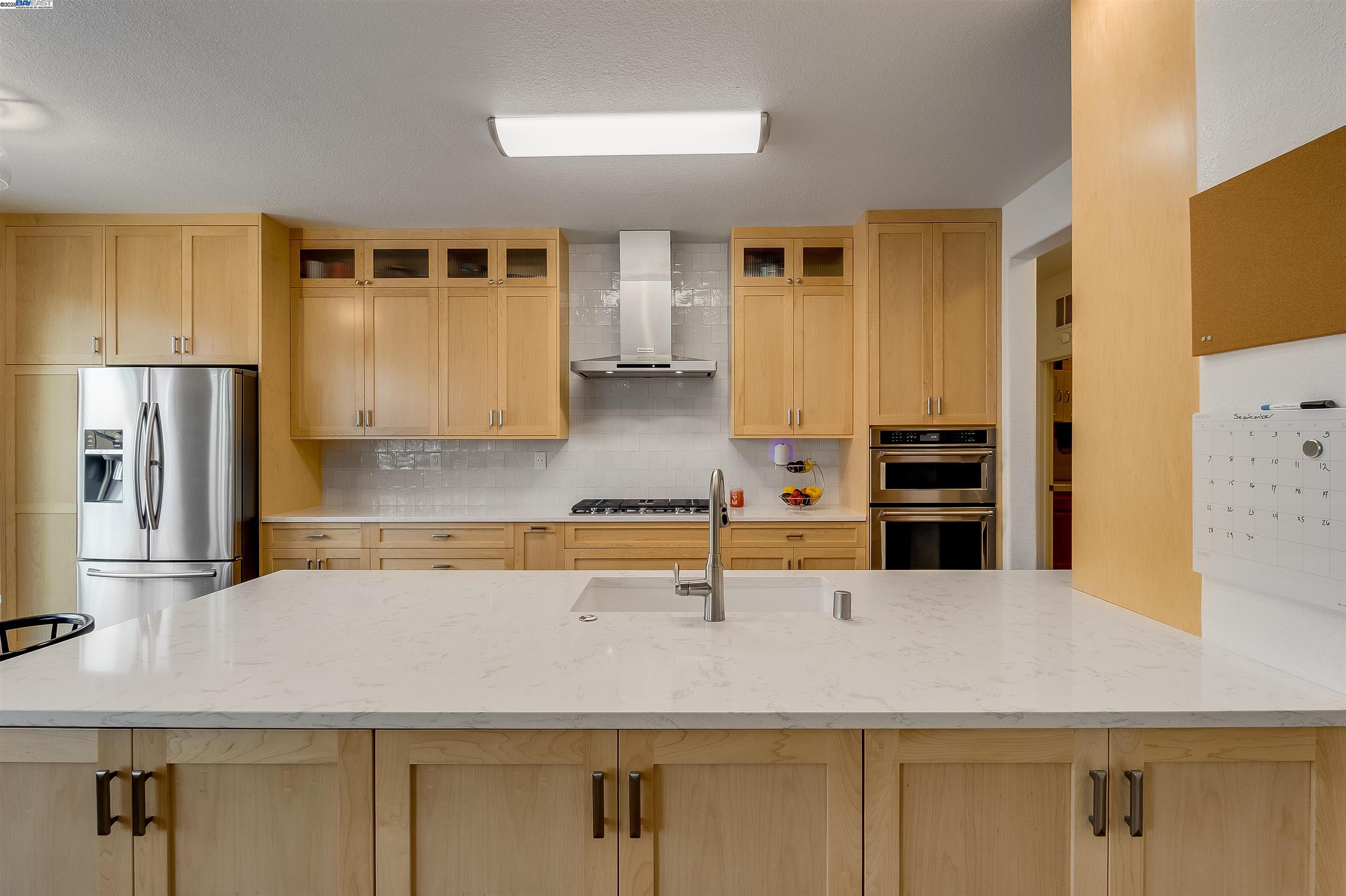Detail Gallery Image 13 of 58 For 1185 Brooktrail, Pittsburg,  CA 94565 - 6 Beds | 2/1 Baths