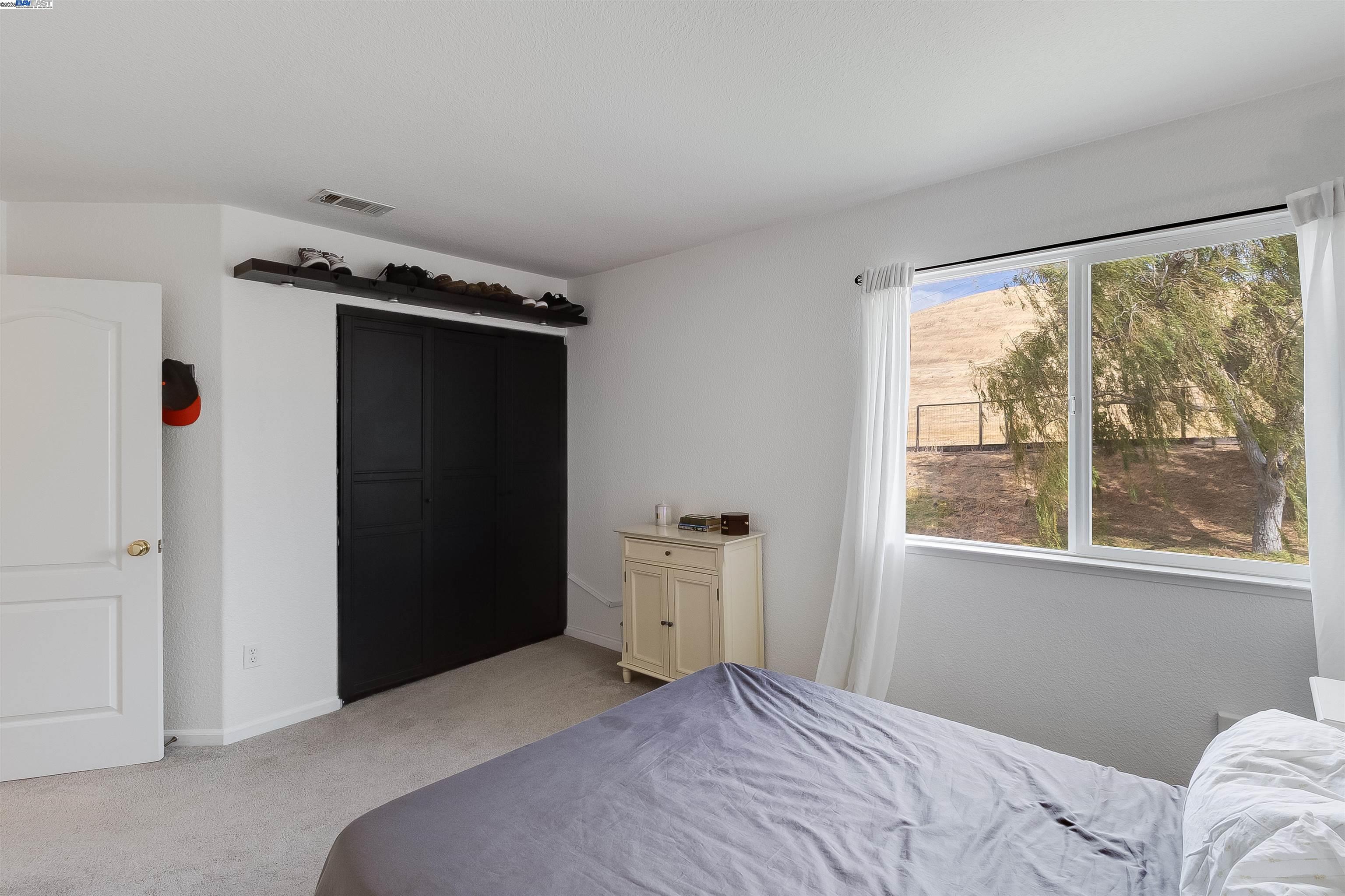 Detail Gallery Image 32 of 58 For 1185 Brooktrail, Pittsburg,  CA 94565 - 6 Beds | 2/1 Baths