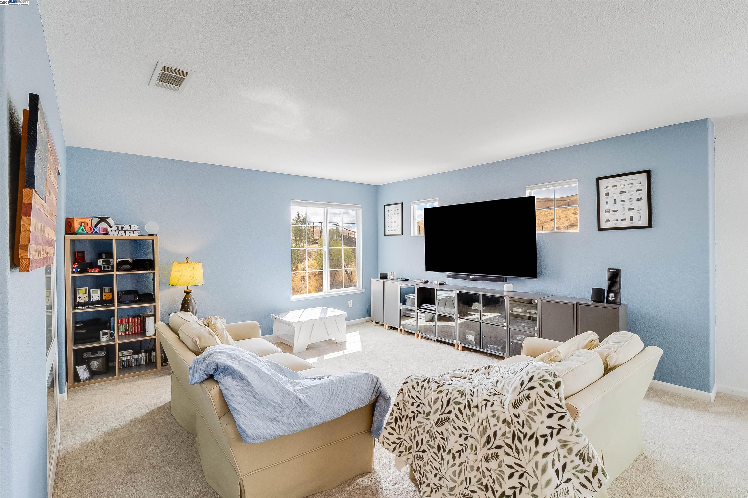 Detail Gallery Image 37 of 58 For 1185 Brooktrail, Pittsburg,  CA 94565 - 6 Beds | 2/1 Baths