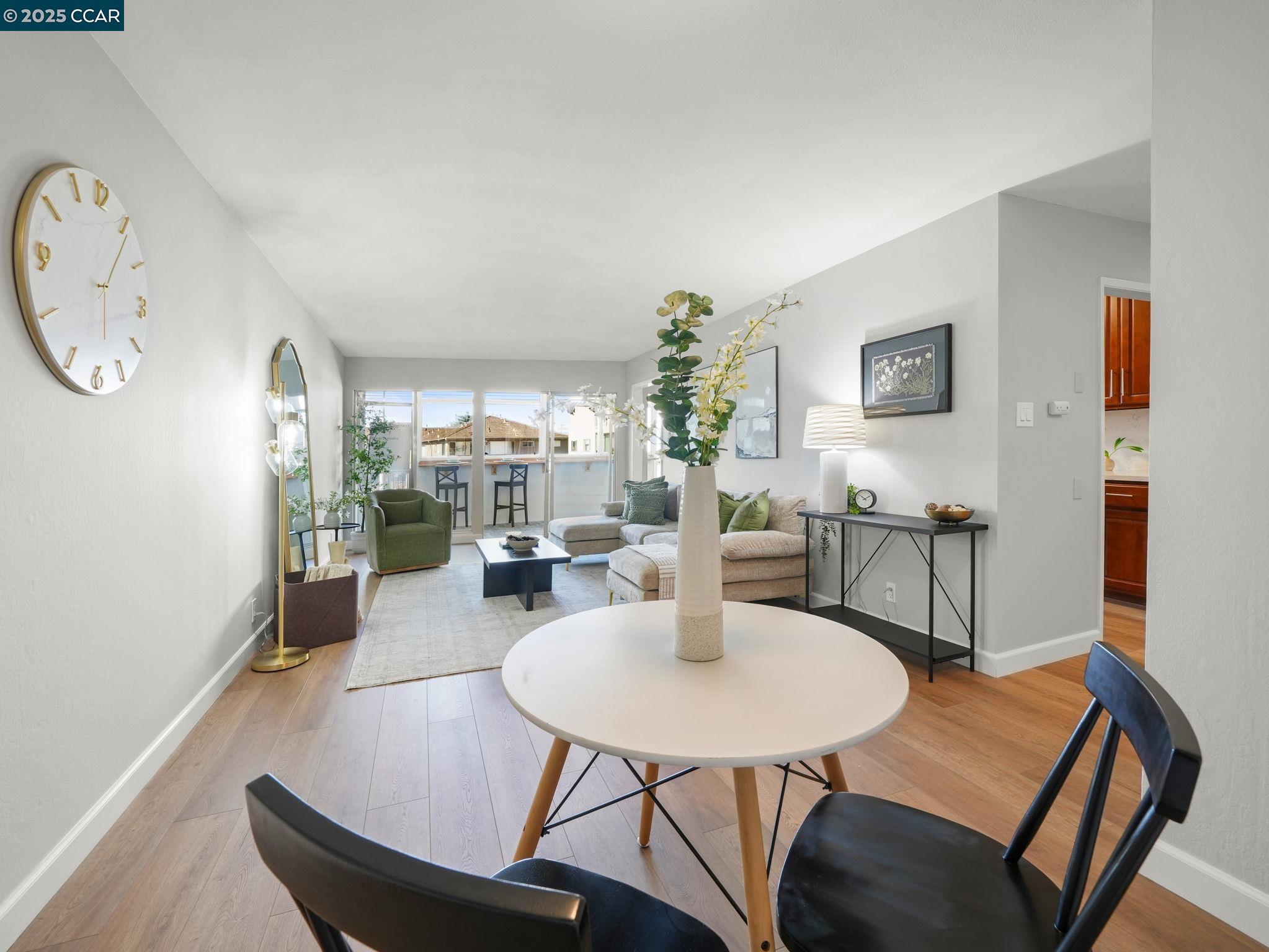 Photo #12: 41110925 Listing: Photo #12