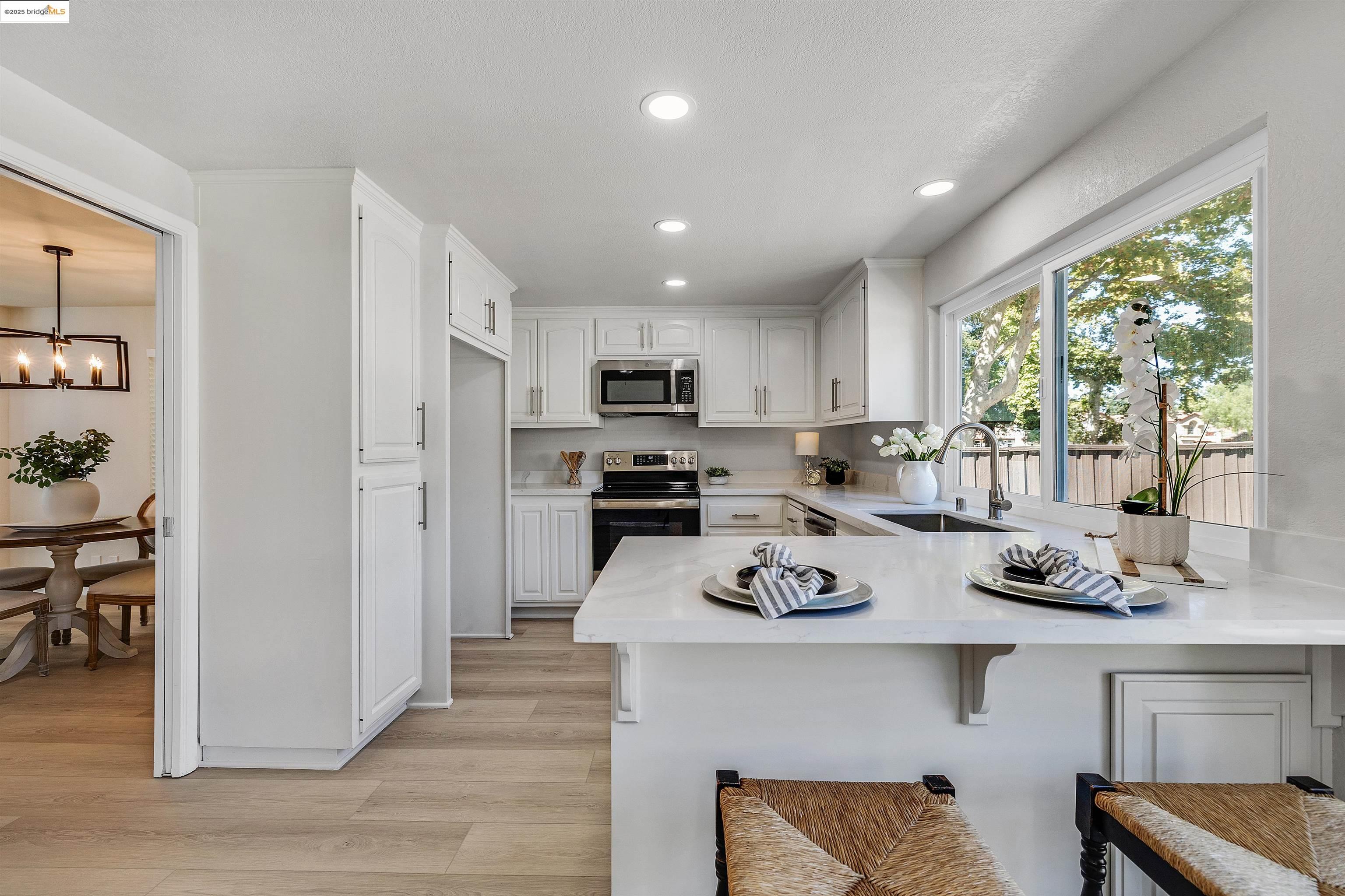 Detail Gallery Image 11 of 34 For 2802 Jones Gate Ct, Pleasanton,  CA 94566 - 4 Beds | 2 Baths