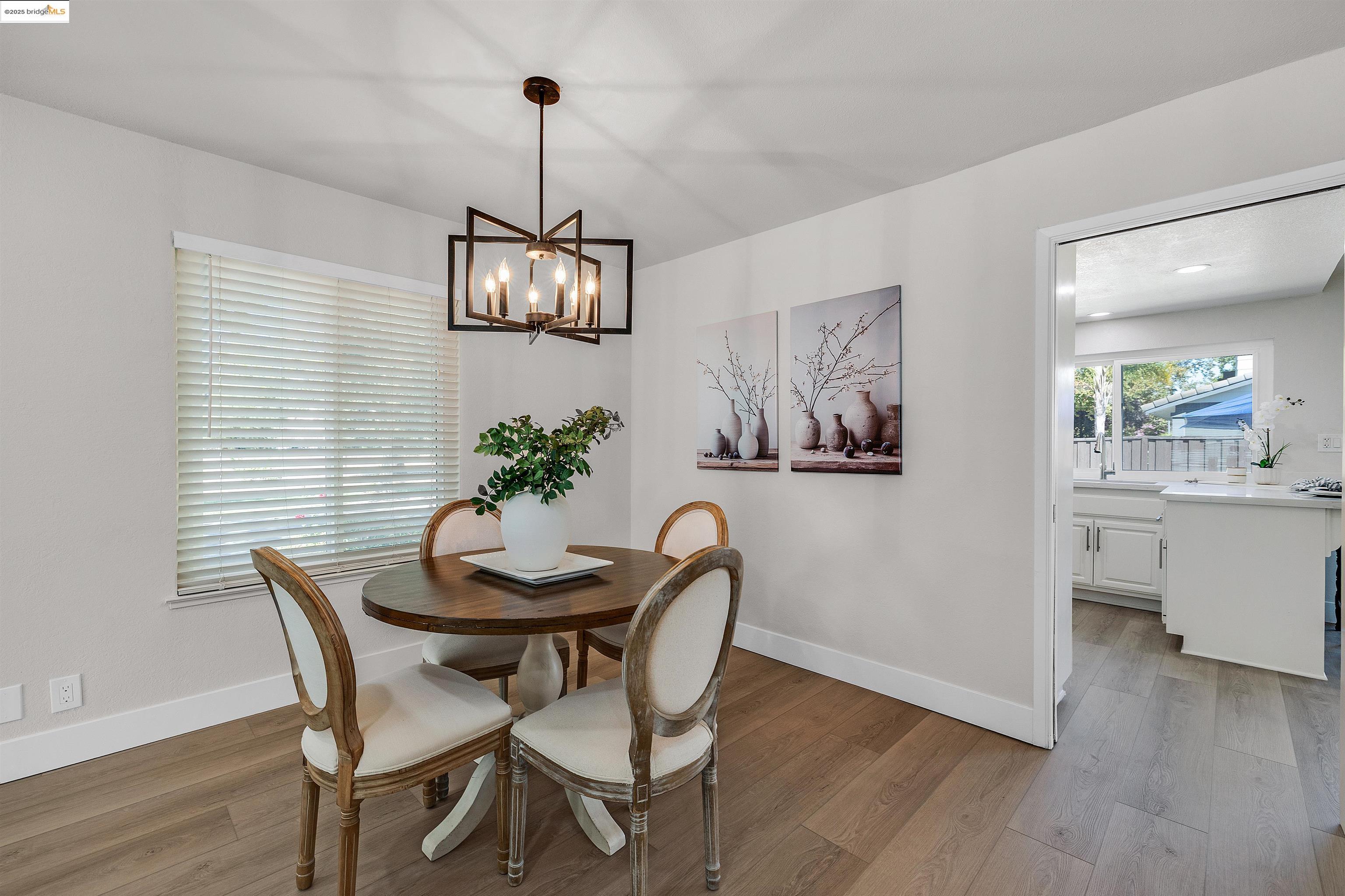 Detail Gallery Image 8 of 34 For 2802 Jones Gate Ct, Pleasanton,  CA 94566 - 4 Beds | 2 Baths