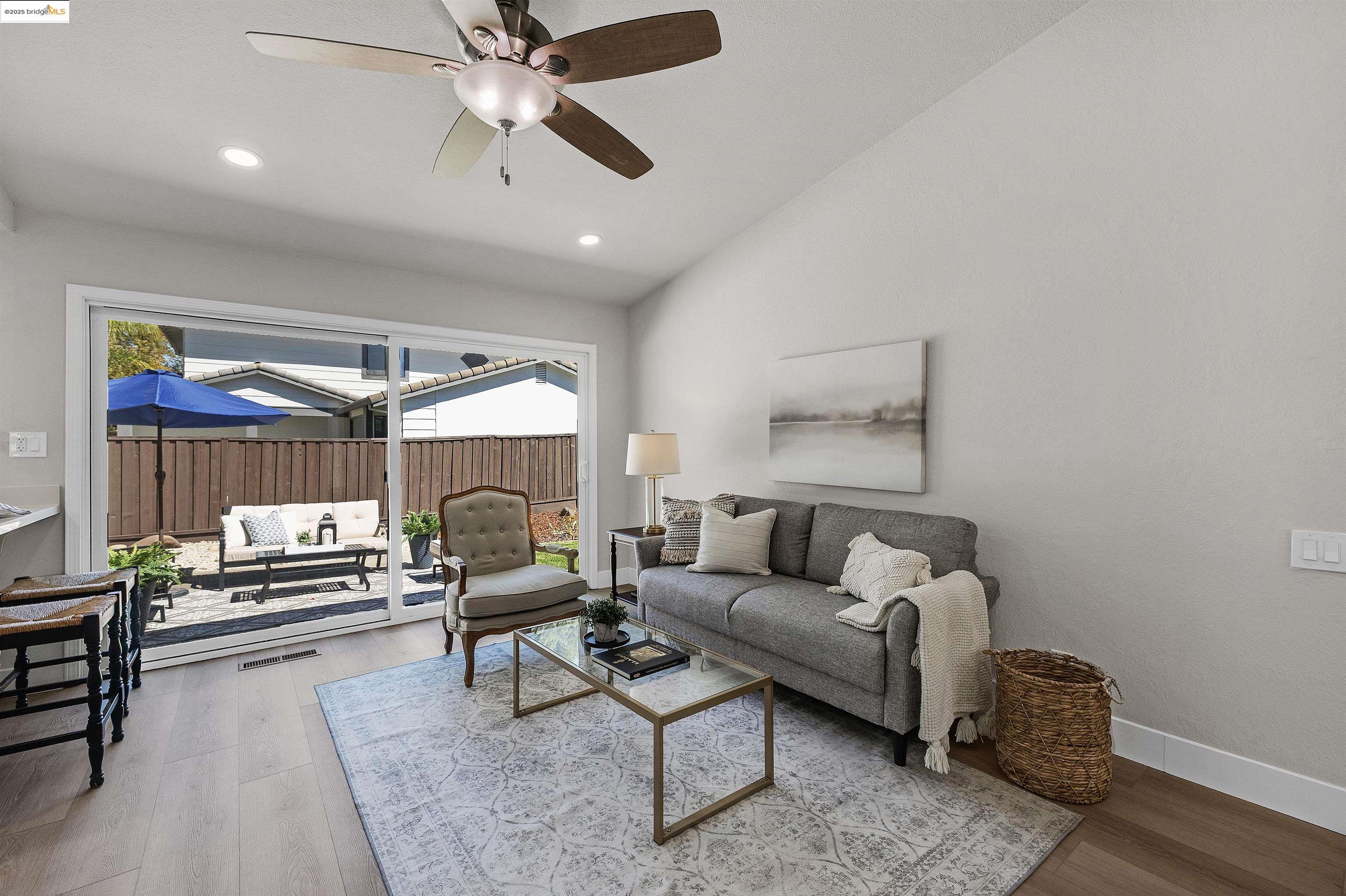 Detail Gallery Image 10 of 34 For 2802 Jones Gate Ct, Pleasanton,  CA 94566 - 4 Beds | 2 Baths