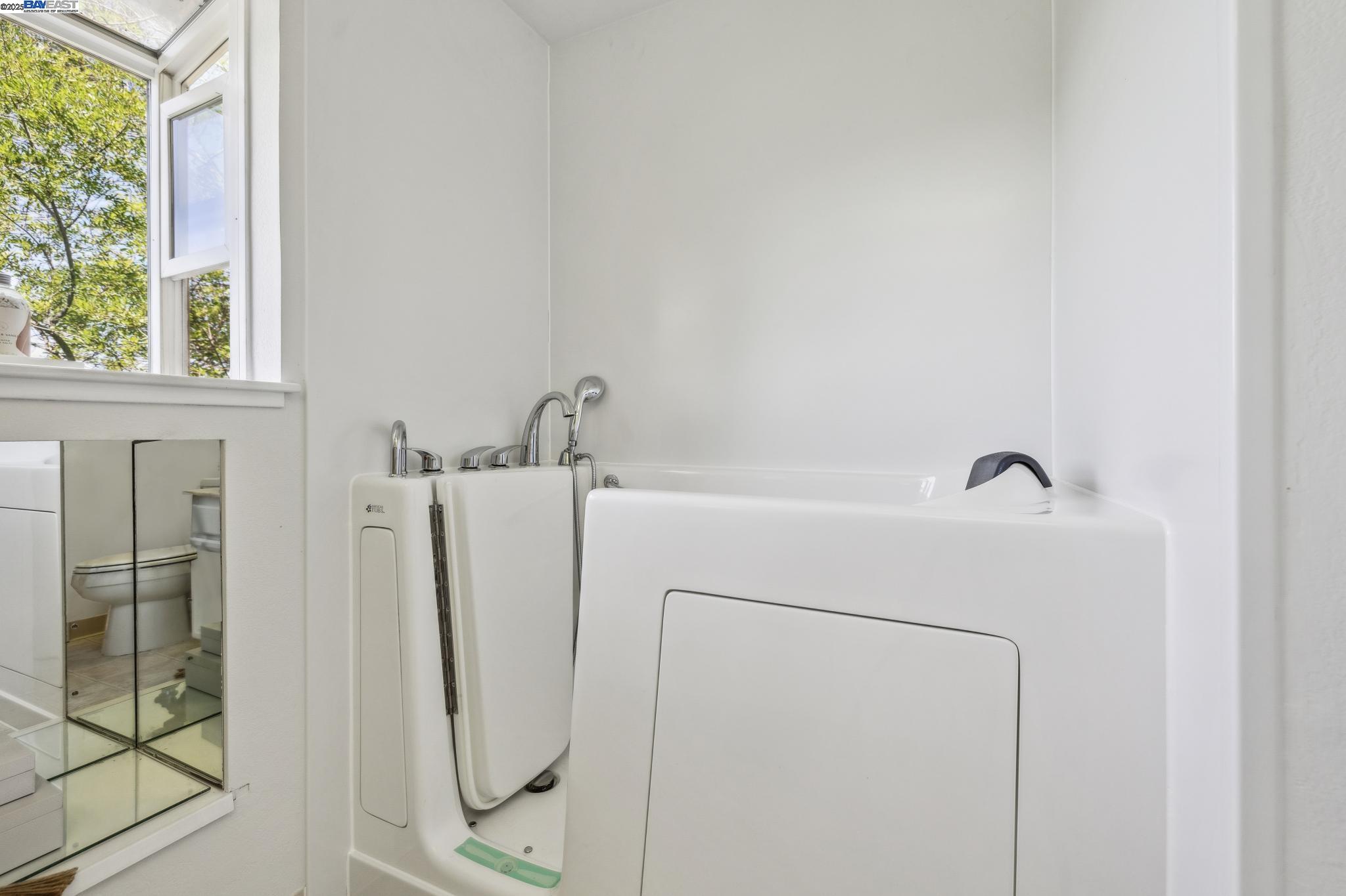 Detail Gallery Image 36 of 55 For 3483 Skyline Dr, Hayward,  CA 94542 - 4 Beds | 3 Baths