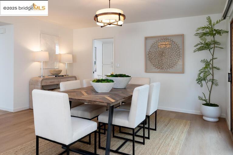 Detail Gallery Image 11 of 57 For 311 Channing Way, Alameda,  CA 94502 - 3 Beds | 2/1 Baths