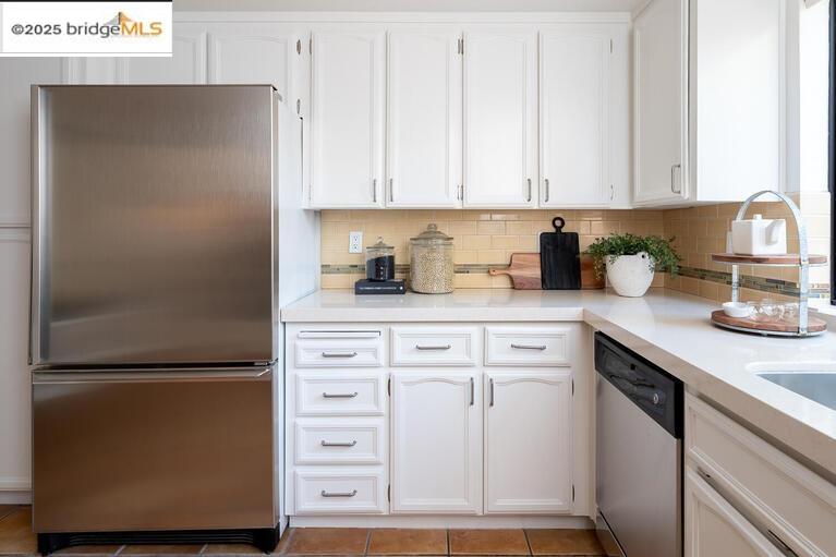Detail Gallery Image 18 of 57 For 311 Channing Way, Alameda,  CA 94502 - 3 Beds | 2/1 Baths