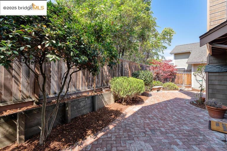 Detail Gallery Image 40 of 57 For 311 Channing Way, Alameda,  CA 94502 - 3 Beds | 2/1 Baths