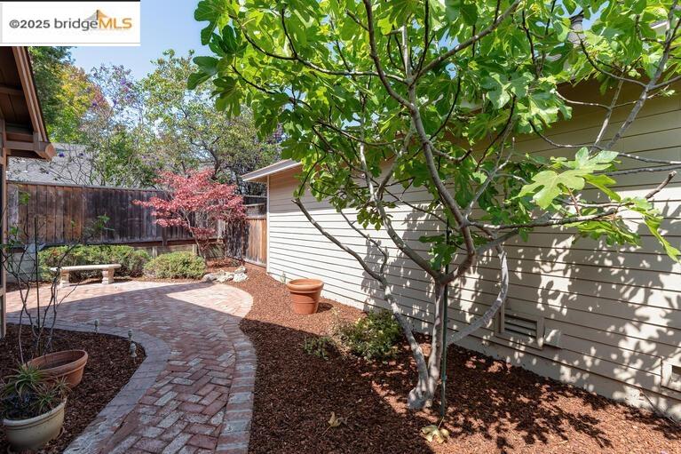 Detail Gallery Image 43 of 57 For 311 Channing Way, Alameda,  CA 94502 - 3 Beds | 2/1 Baths