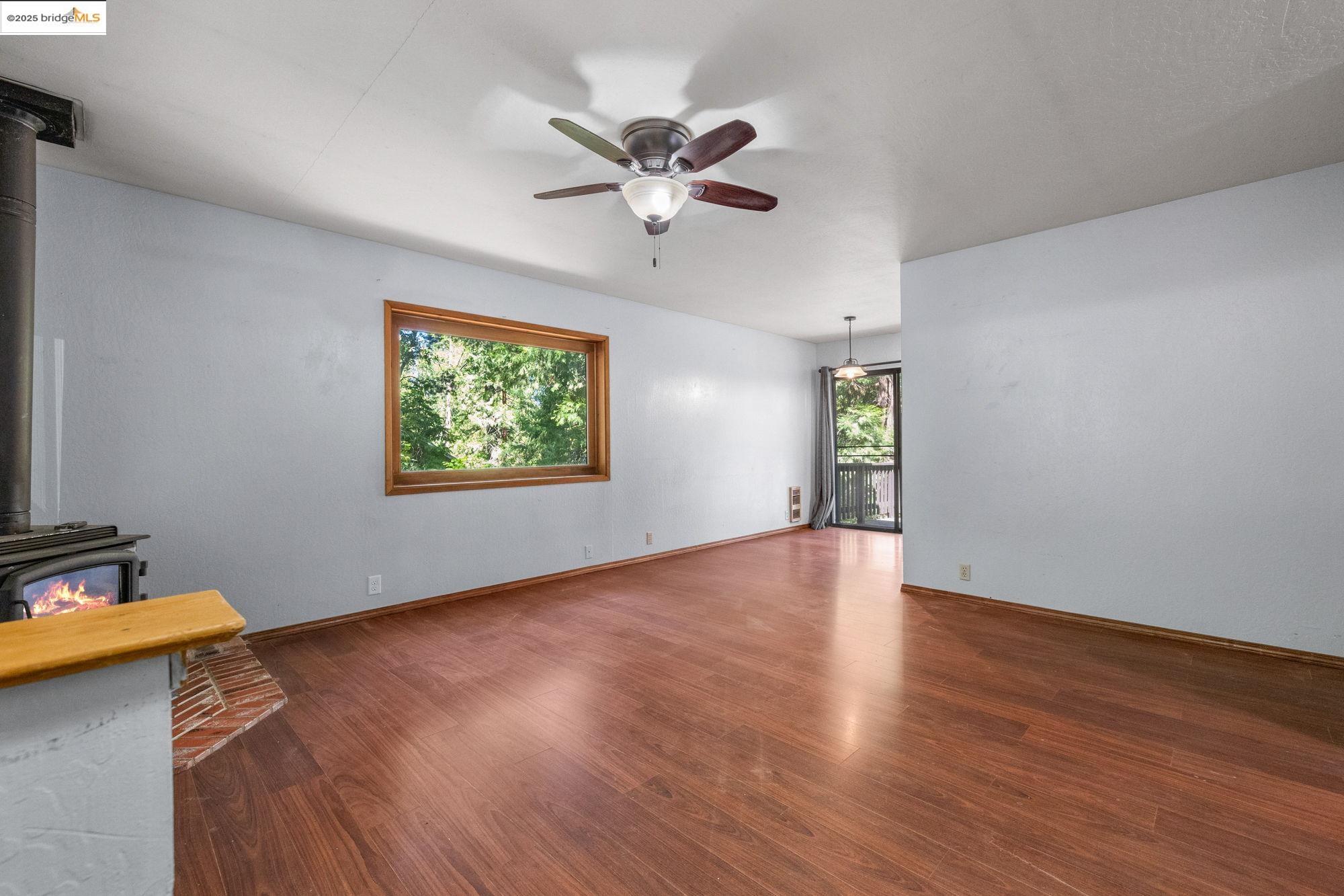 Detail Gallery Image 6 of 39 For 24238 Oxbow Lane N, Sonora,  CA 95370 - 3 Beds | 1/1 Baths