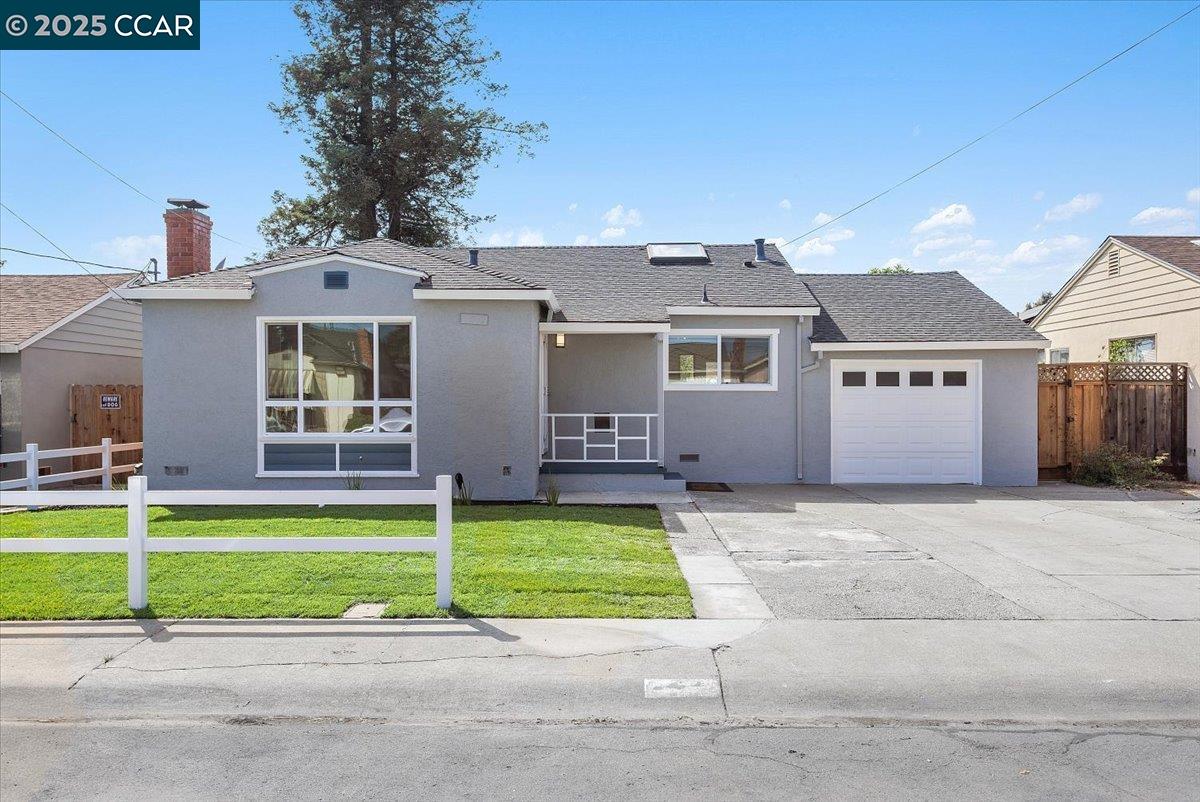 Front Image Thumbnail for CC41110937