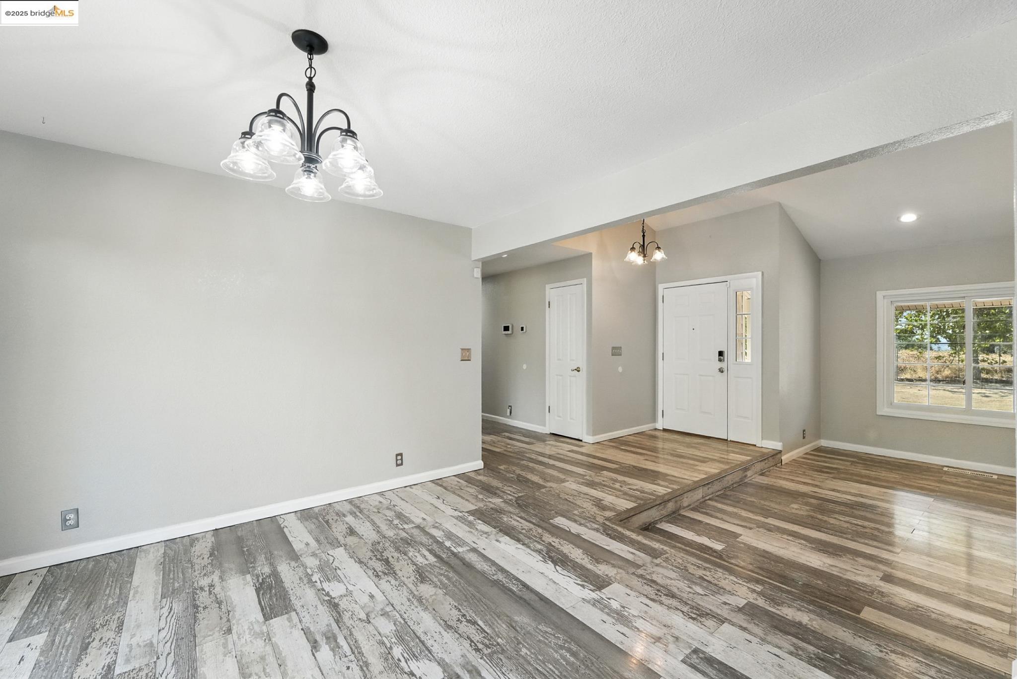 Detail Gallery Image 14 of 60 For 2422 Cheyenne Rd, Copperopolis,  CA 95228-9301 - 3 Beds | 2 Baths