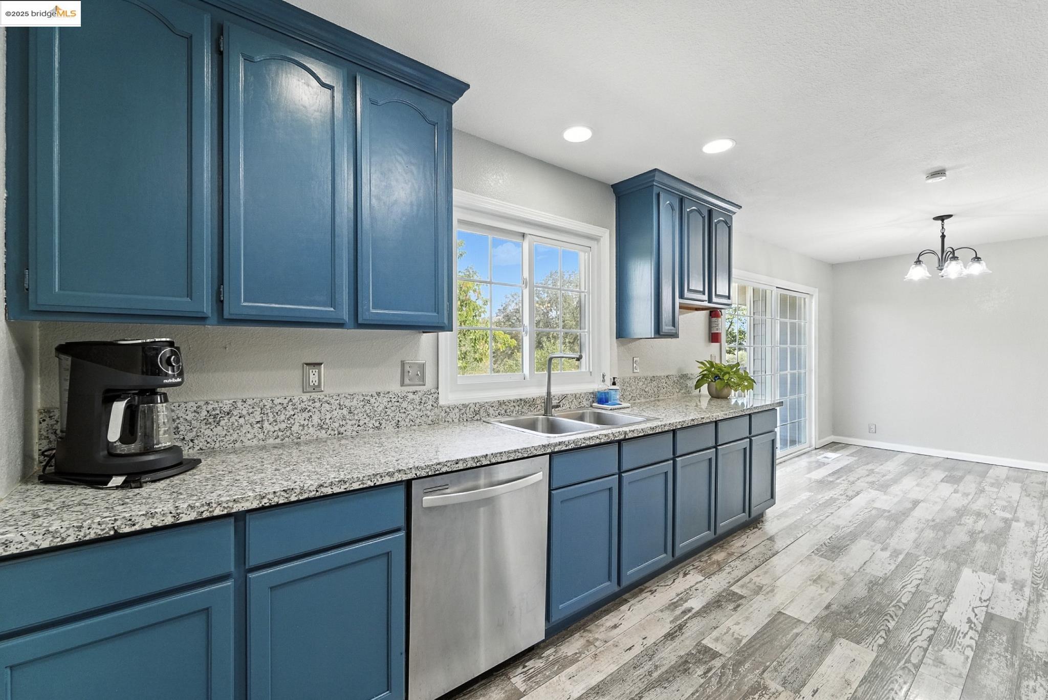 Detail Gallery Image 19 of 60 For 2422 Cheyenne Rd, Copperopolis,  CA 95228-9301 - 3 Beds | 2 Baths