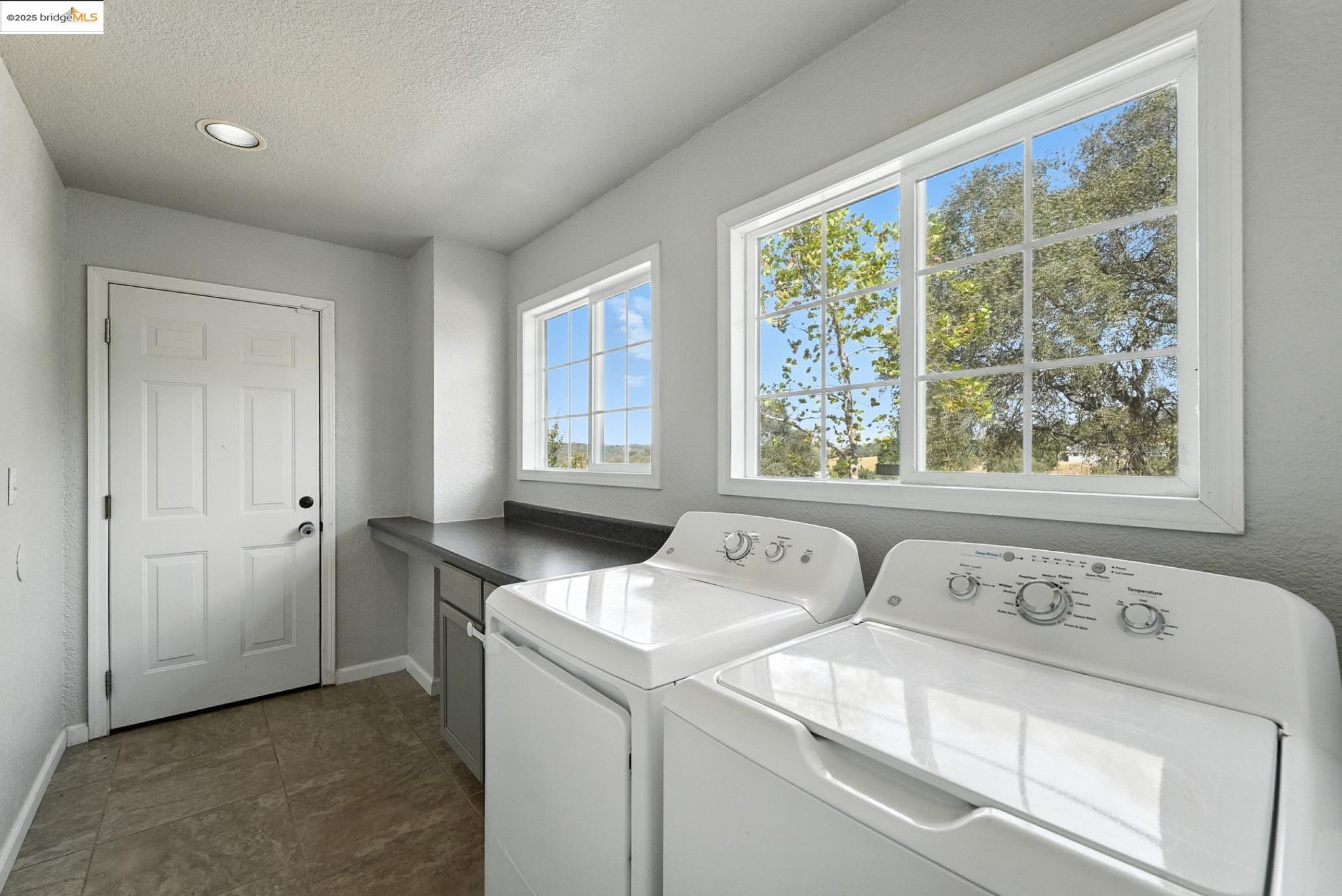 Detail Gallery Image 21 of 60 For 2422 Cheyenne Rd, Copperopolis,  CA 95228-9301 - 3 Beds | 2 Baths