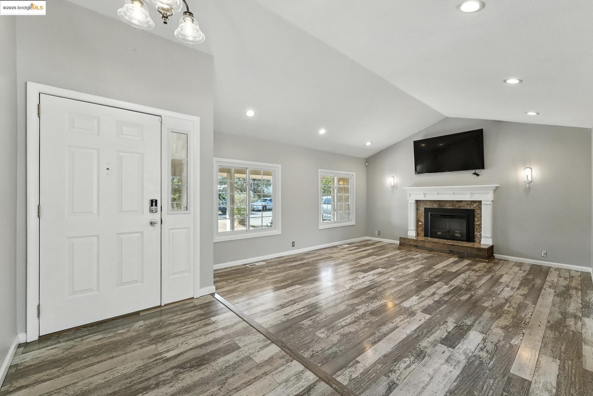 Detail Gallery Image 6 of 60 For 2422 Cheyenne Rd, Copperopolis,  CA 95228-9301 - 3 Beds | 2 Baths