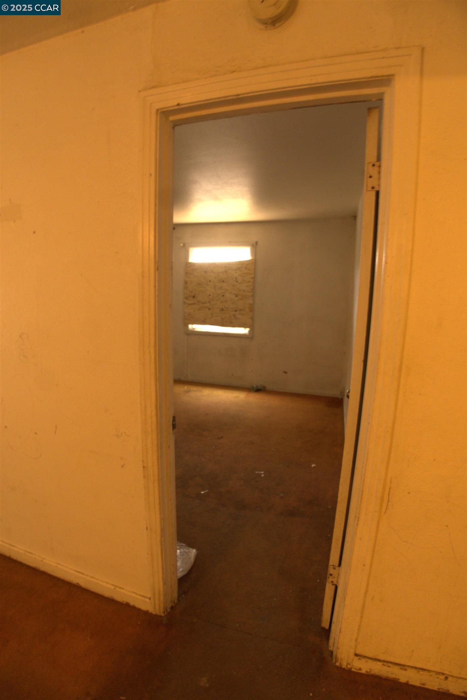 Detail Gallery Image 14 of 22 For 2347 E Alpine, Stockton,  CA 95205 - 4 Beds | 1 Baths