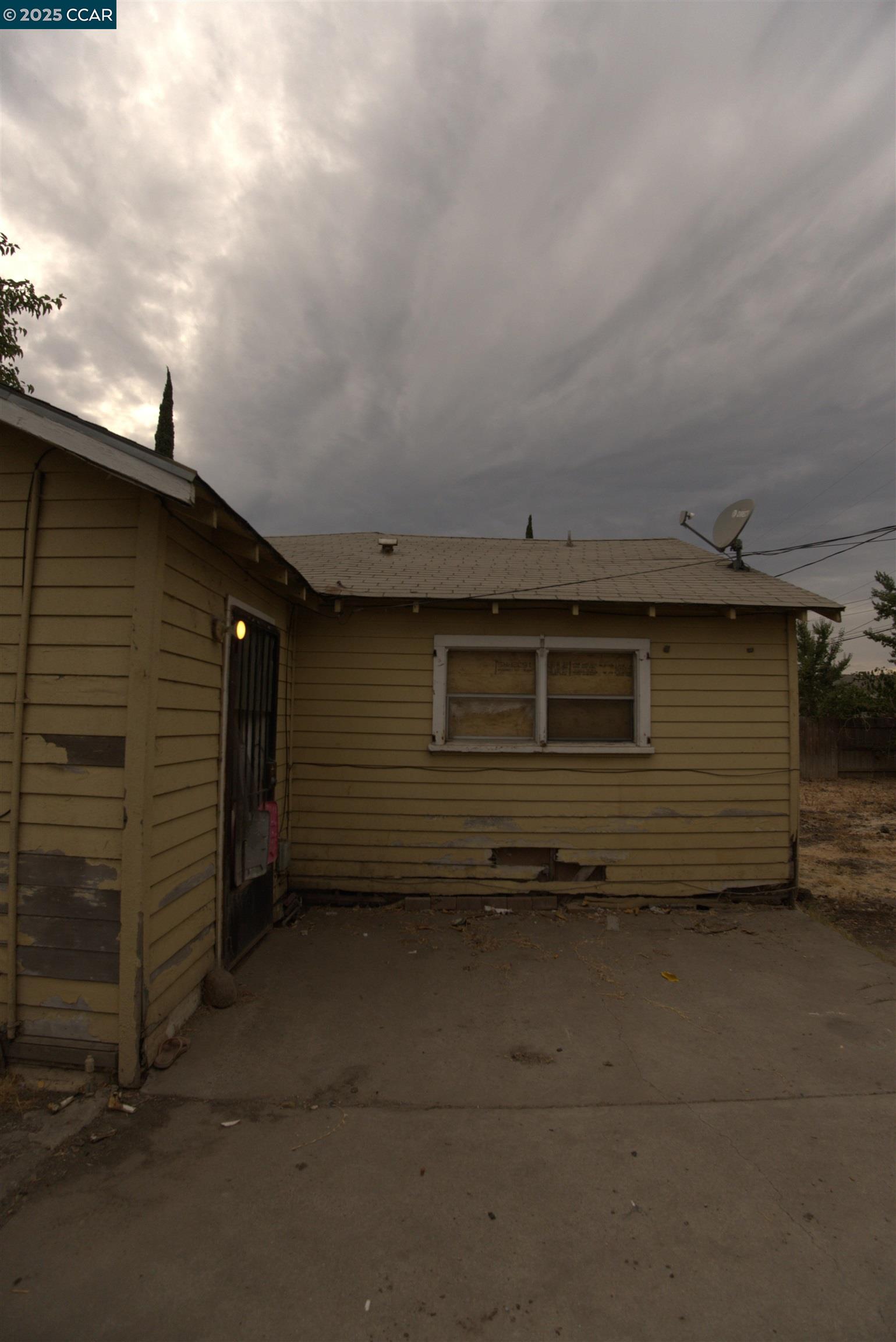 Detail Gallery Image 19 of 22 For 2347 E Alpine, Stockton,  CA 95205 - 4 Beds | 1 Baths