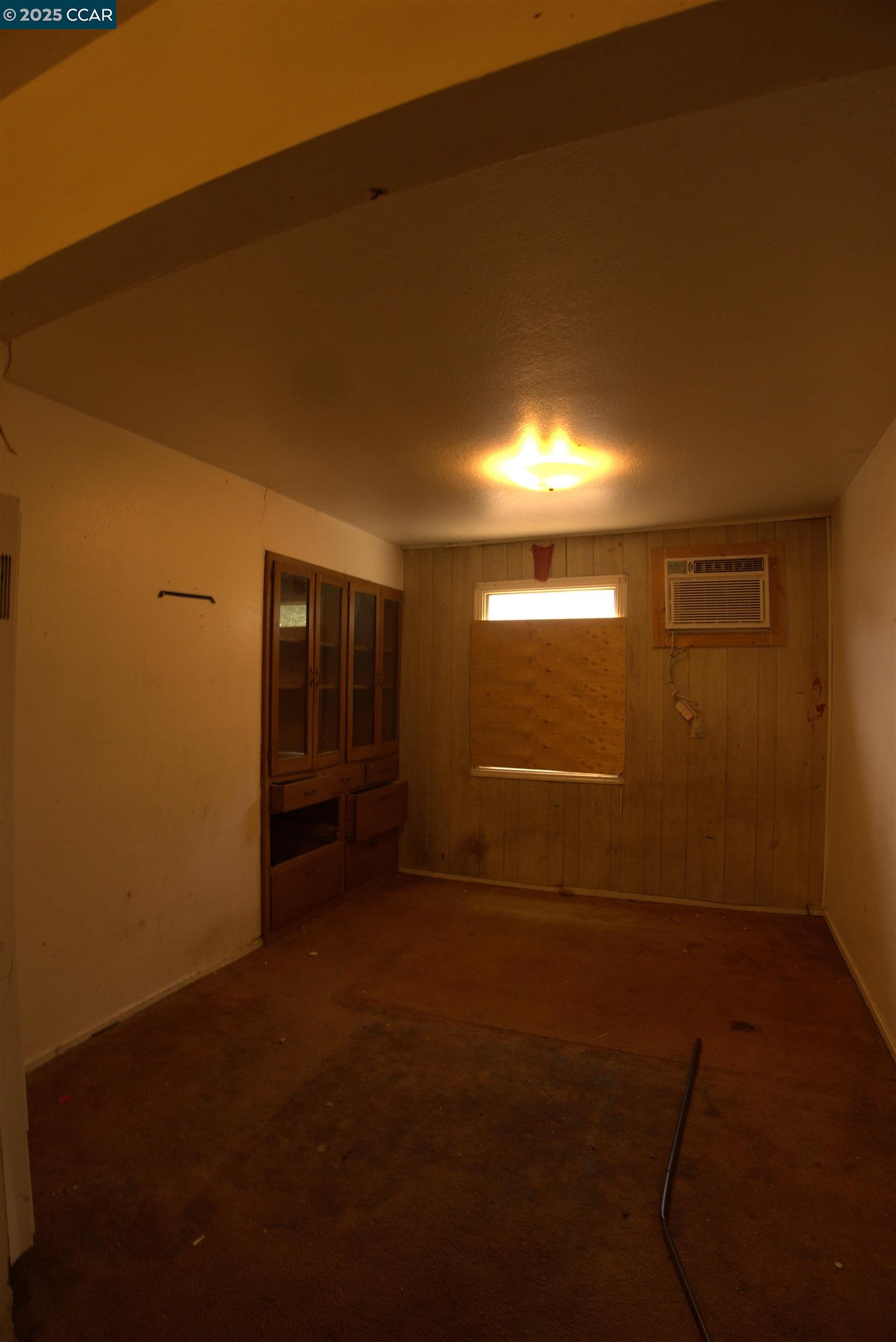 Detail Gallery Image 8 of 22 For 2347 E Alpine, Stockton,  CA 95205 - 4 Beds | 1 Baths