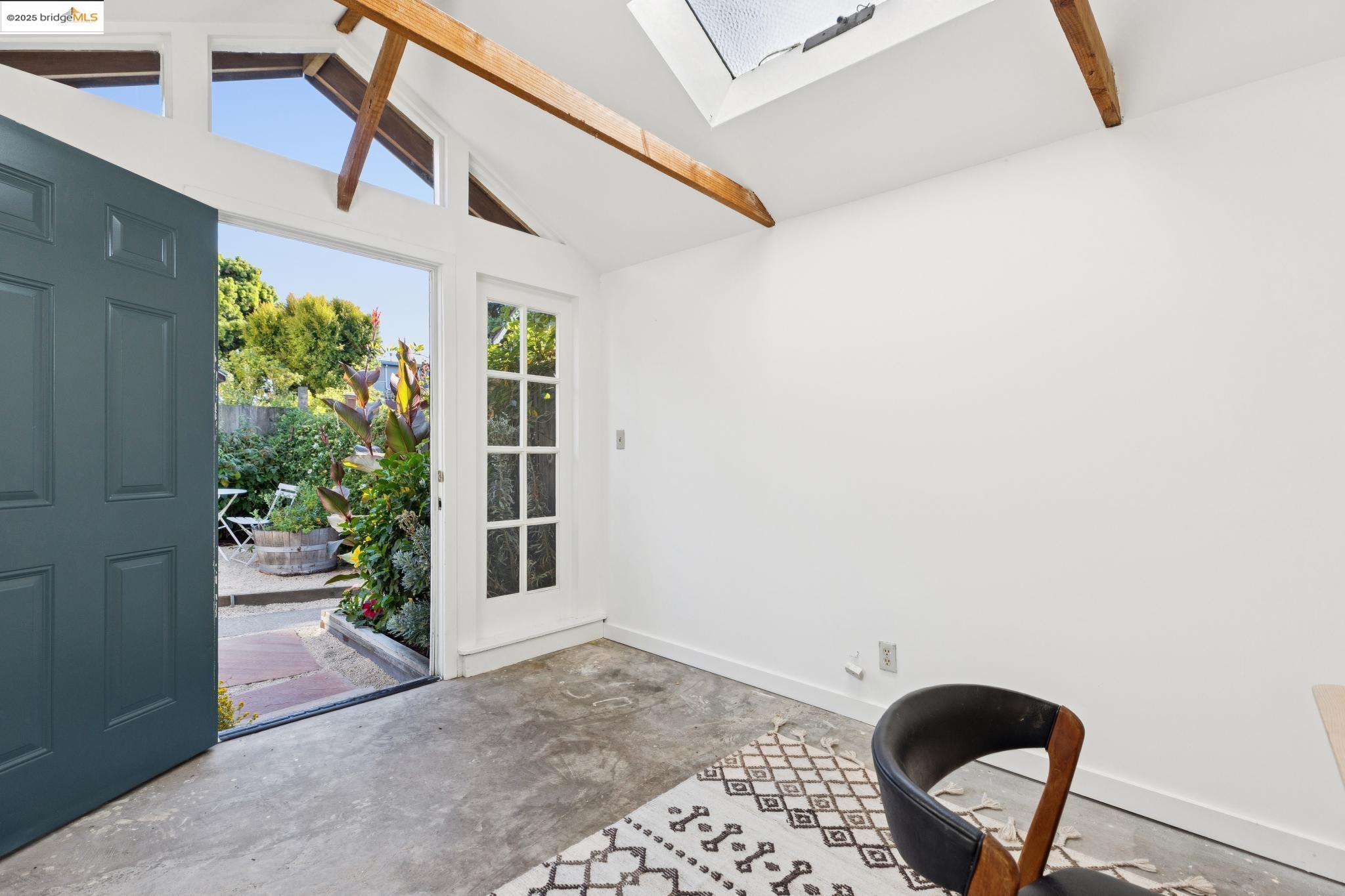 Detail Gallery Image 39 of 60 For 1532 Walnut St, Berkeley,  CA 94709 - 4 Beds | 3 Baths