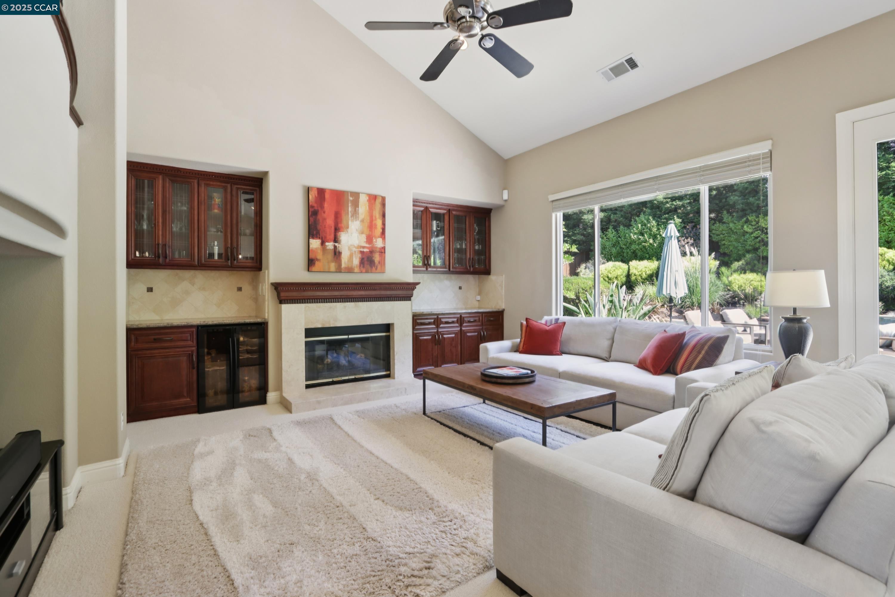 Detail Gallery Image 16 of 55 For 132 Victoria Pl, Danville,  CA 94506 - 5 Beds | 4 Baths