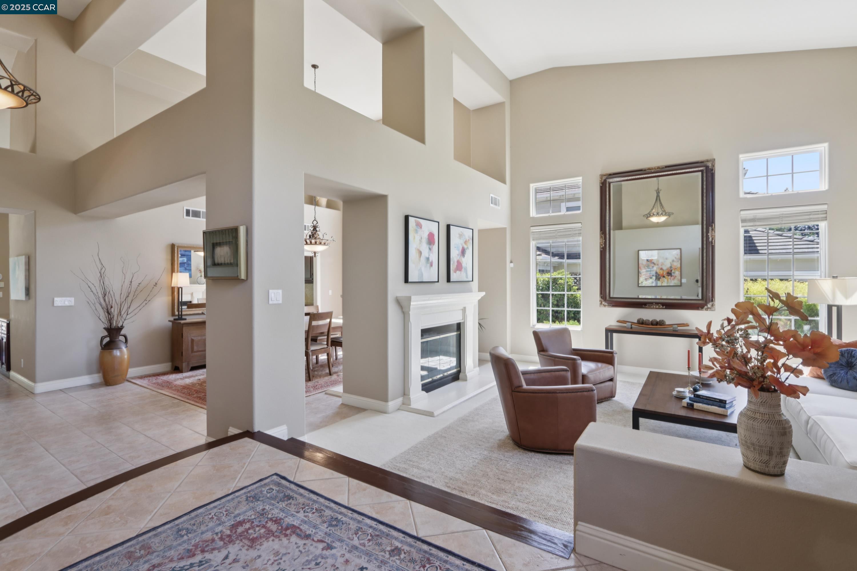 Detail Gallery Image 3 of 55 For 132 Victoria Pl, Danville,  CA 94506 - 5 Beds | 4 Baths