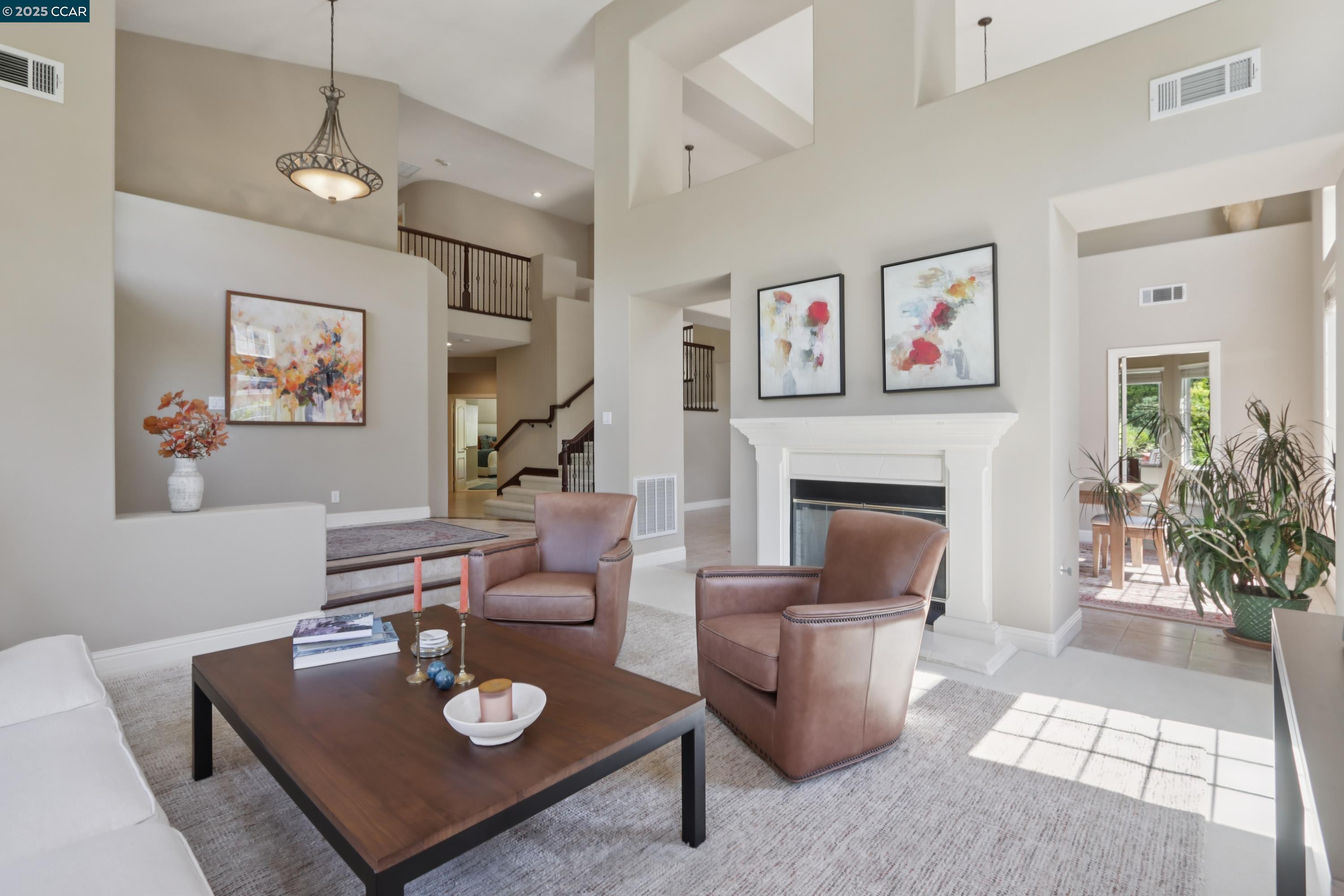 Detail Gallery Image 5 of 55 For 132 Victoria Pl, Danville,  CA 94506 - 5 Beds | 4 Baths