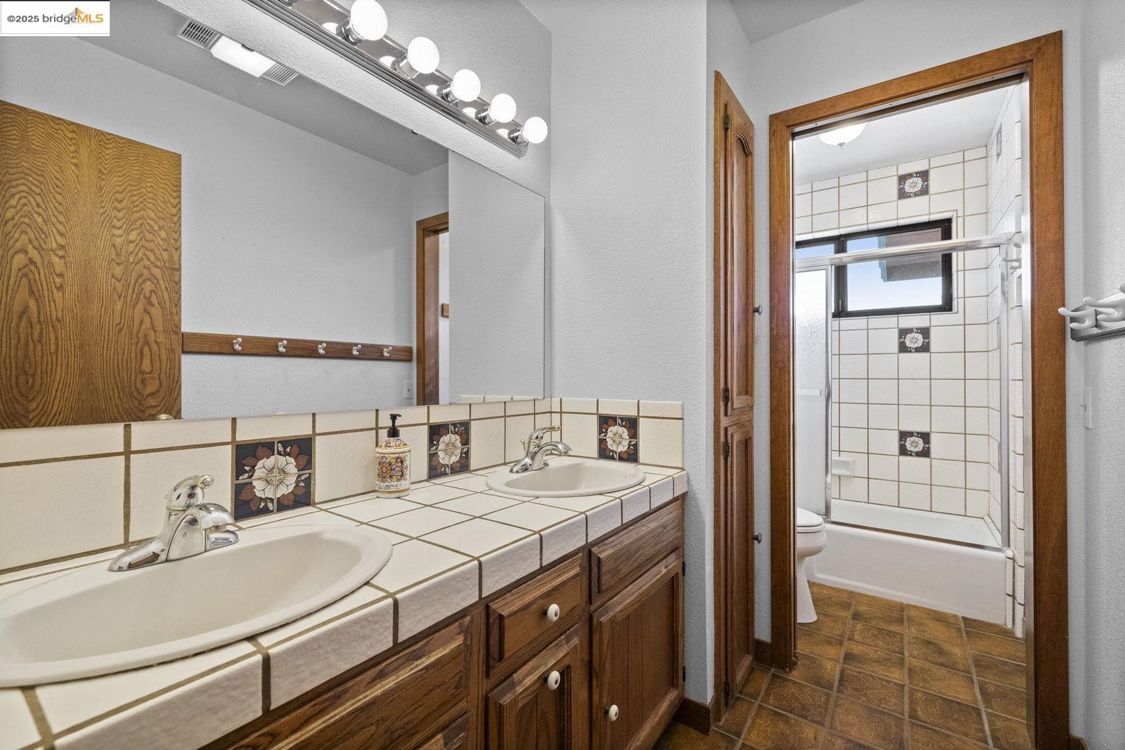 Detail Gallery Image 31 of 52 For 19881 Duchi Ct, Sonora,  CA 95370 - – Beds | – Baths
