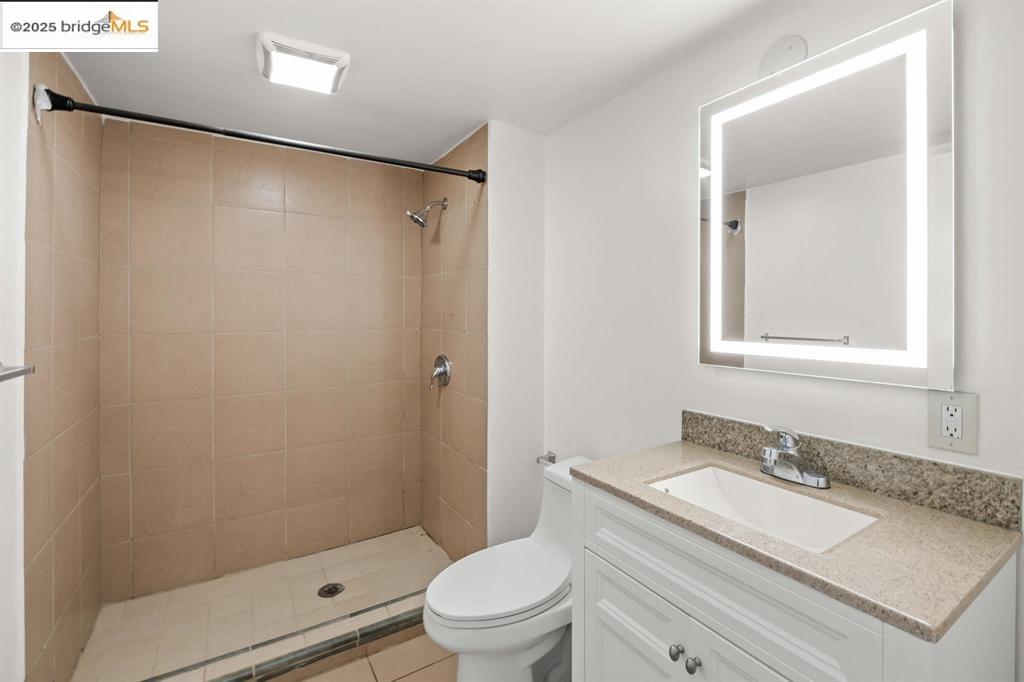 Detail Gallery Image 5 of 8 For 305 Ripley, Richmond,  CA 94801 - – Beds | – Baths