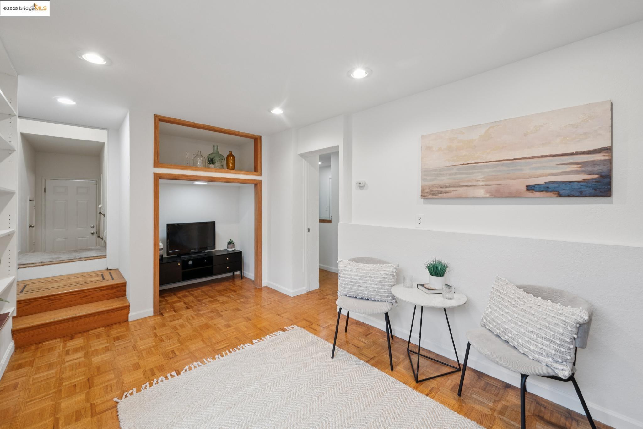 Detail Gallery Image 44 of 60 For 6141 Broadway Ter, Oakland,  CA 94618 - 3 Beds | 2 Baths