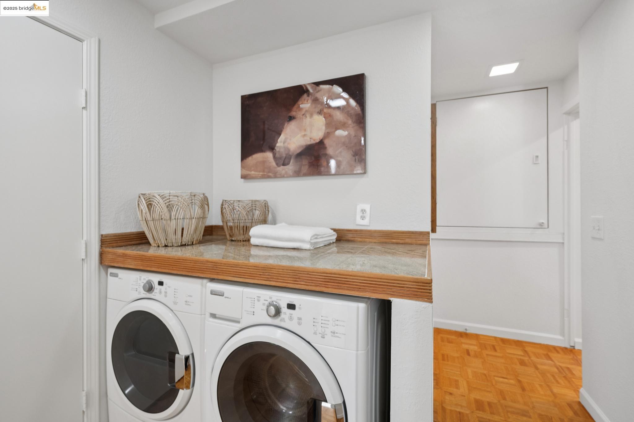 Detail Gallery Image 48 of 60 For 6141 Broadway Ter, Oakland,  CA 94618 - 3 Beds | 2 Baths