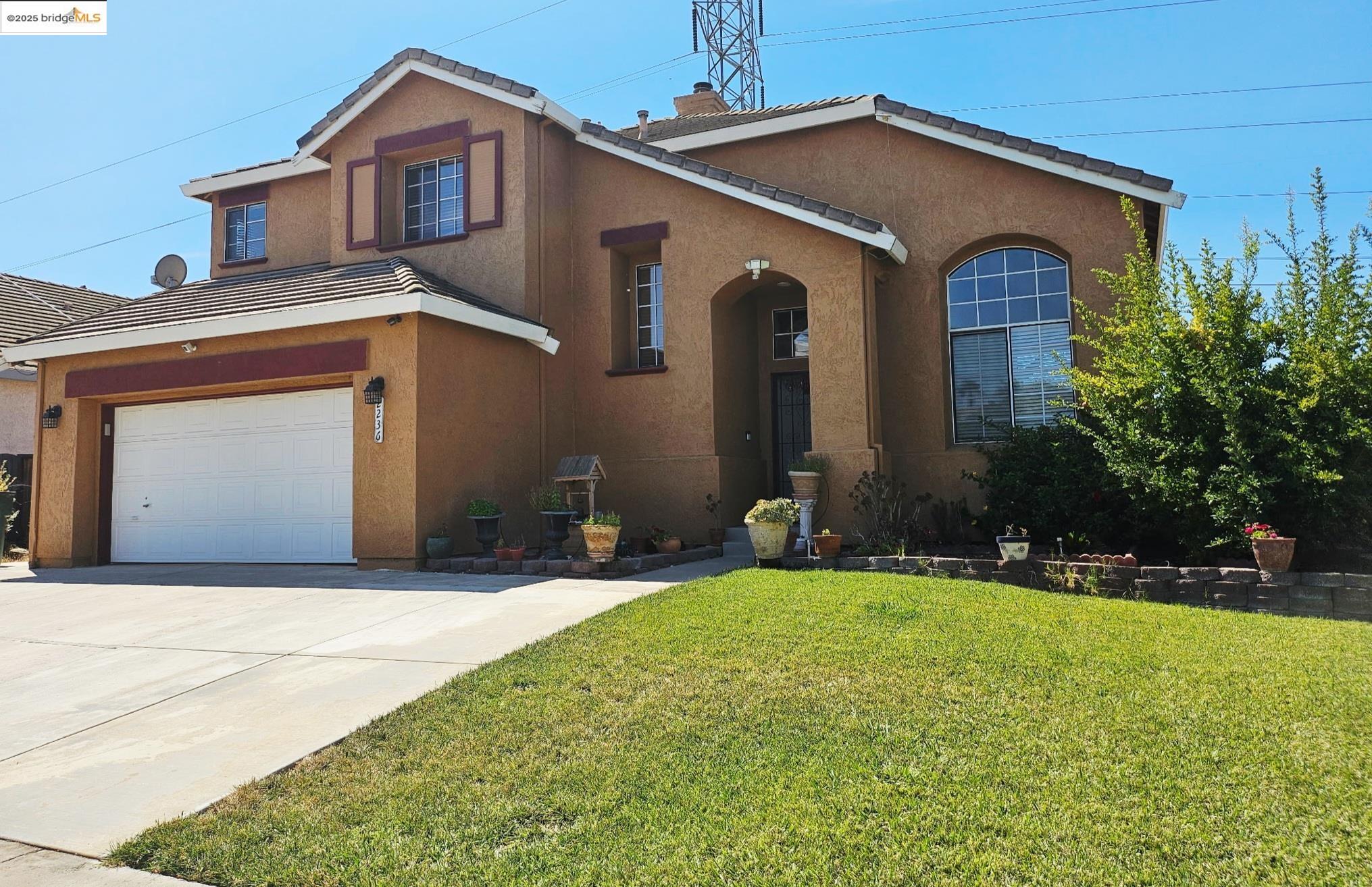 Detail Gallery Image 2 of 11 For 2236 Newport Ct, Discovery Bay,  CA 94505 - 4 Beds | 2/1 Baths