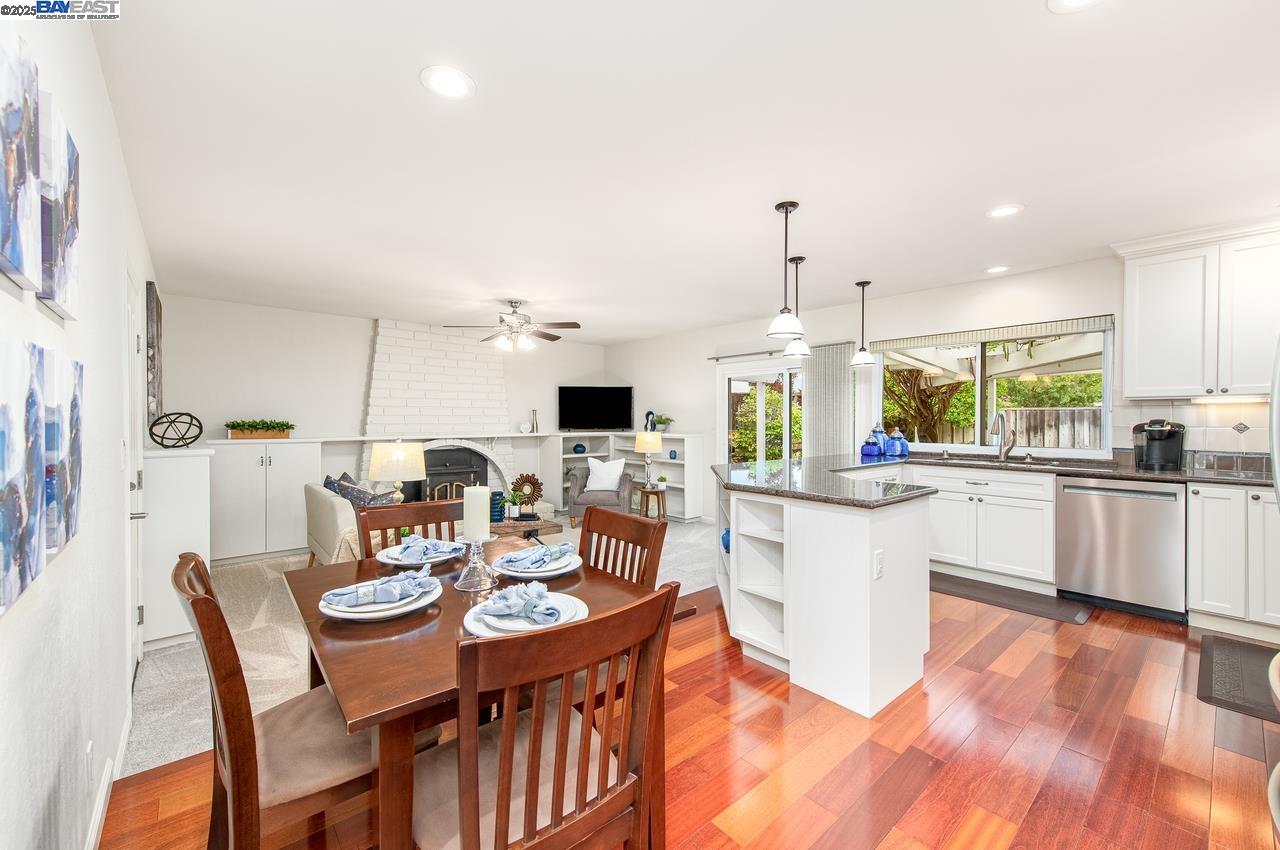 Detail Gallery Image 14 of 38 For 7867 Fairoaks Dr, Pleasanton,  CA 94588 - 4 Beds | 2 Baths