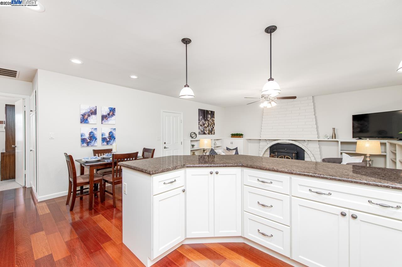 Detail Gallery Image 19 of 38 For 7867 Fairoaks Dr, Pleasanton,  CA 94588 - 4 Beds | 2 Baths