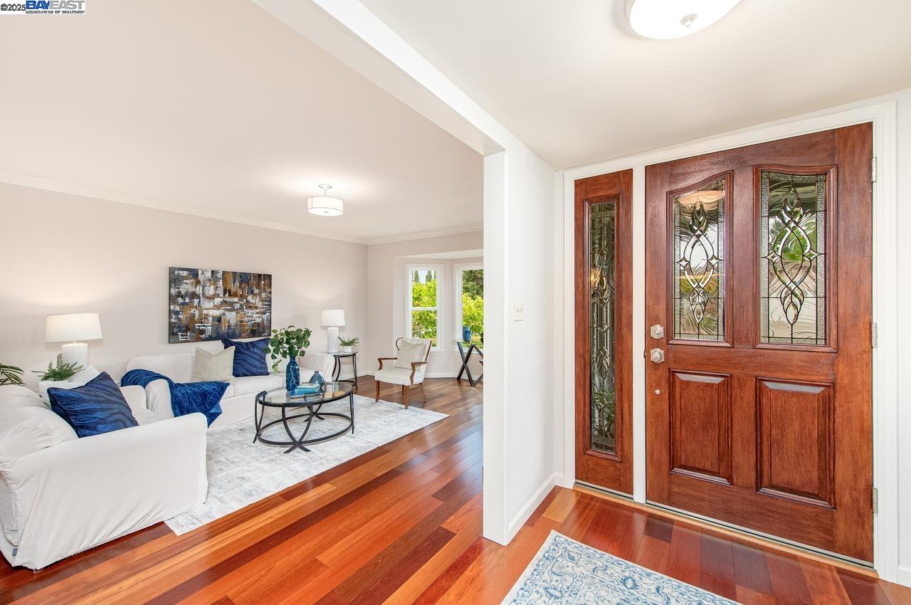 Detail Gallery Image 7 of 38 For 7867 Fairoaks Dr, Pleasanton,  CA 94588 - 4 Beds | 2 Baths