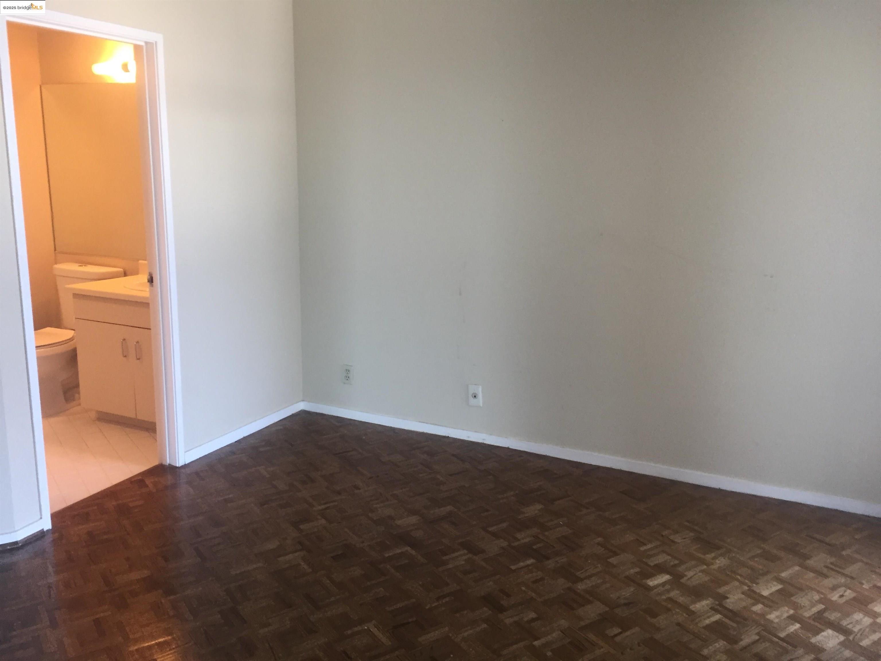 Photo #10: 41110956 Listing: Photo #10