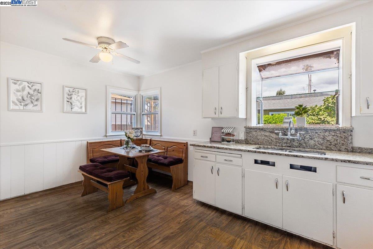 Detail Gallery Image 12 of 26 For 9900 Maddux Dr, Oakland,  CA 94603 - 3 Beds | 2 Baths
