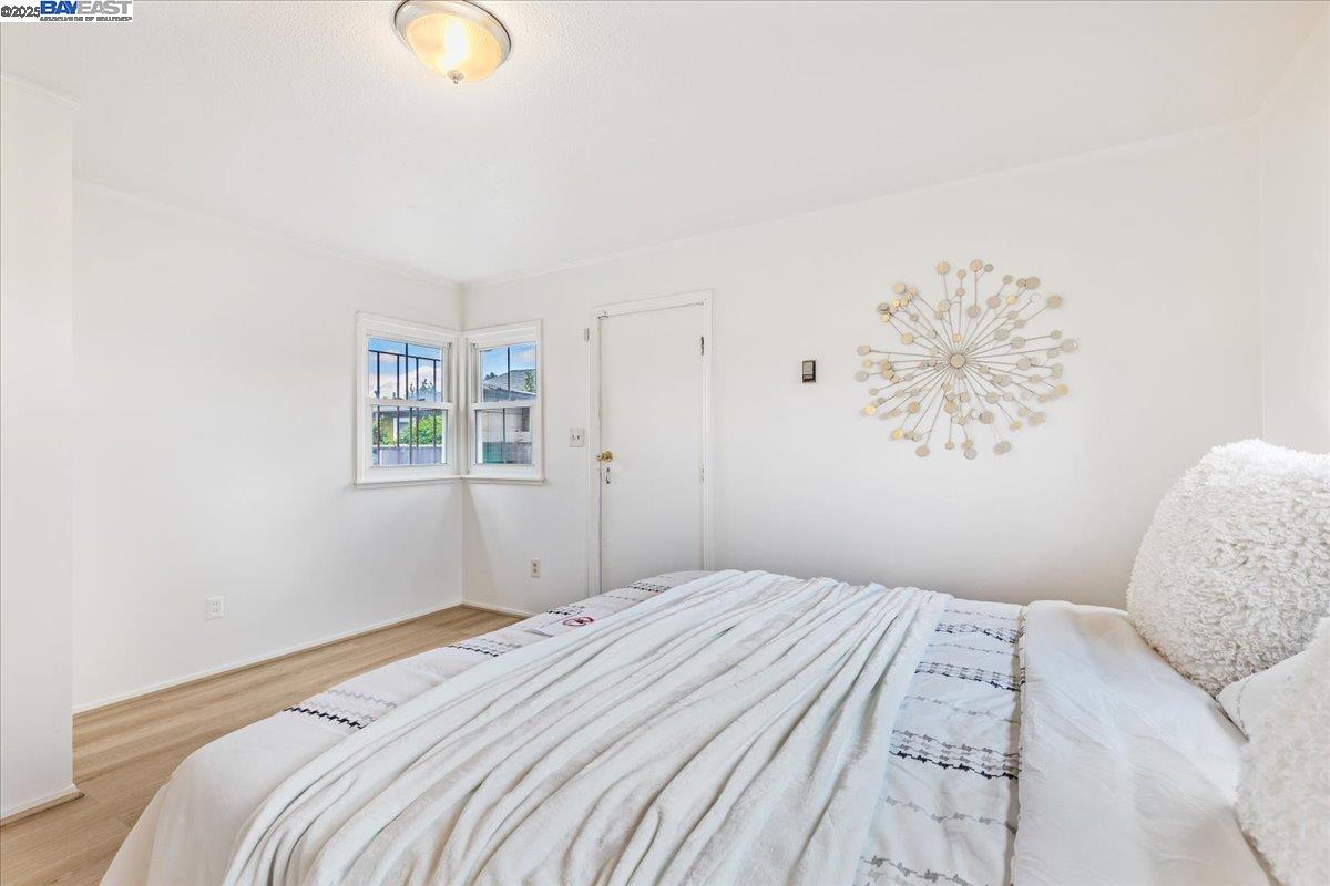 Detail Gallery Image 16 of 26 For 9900 Maddux Dr, Oakland,  CA 94603 - 3 Beds | 2 Baths